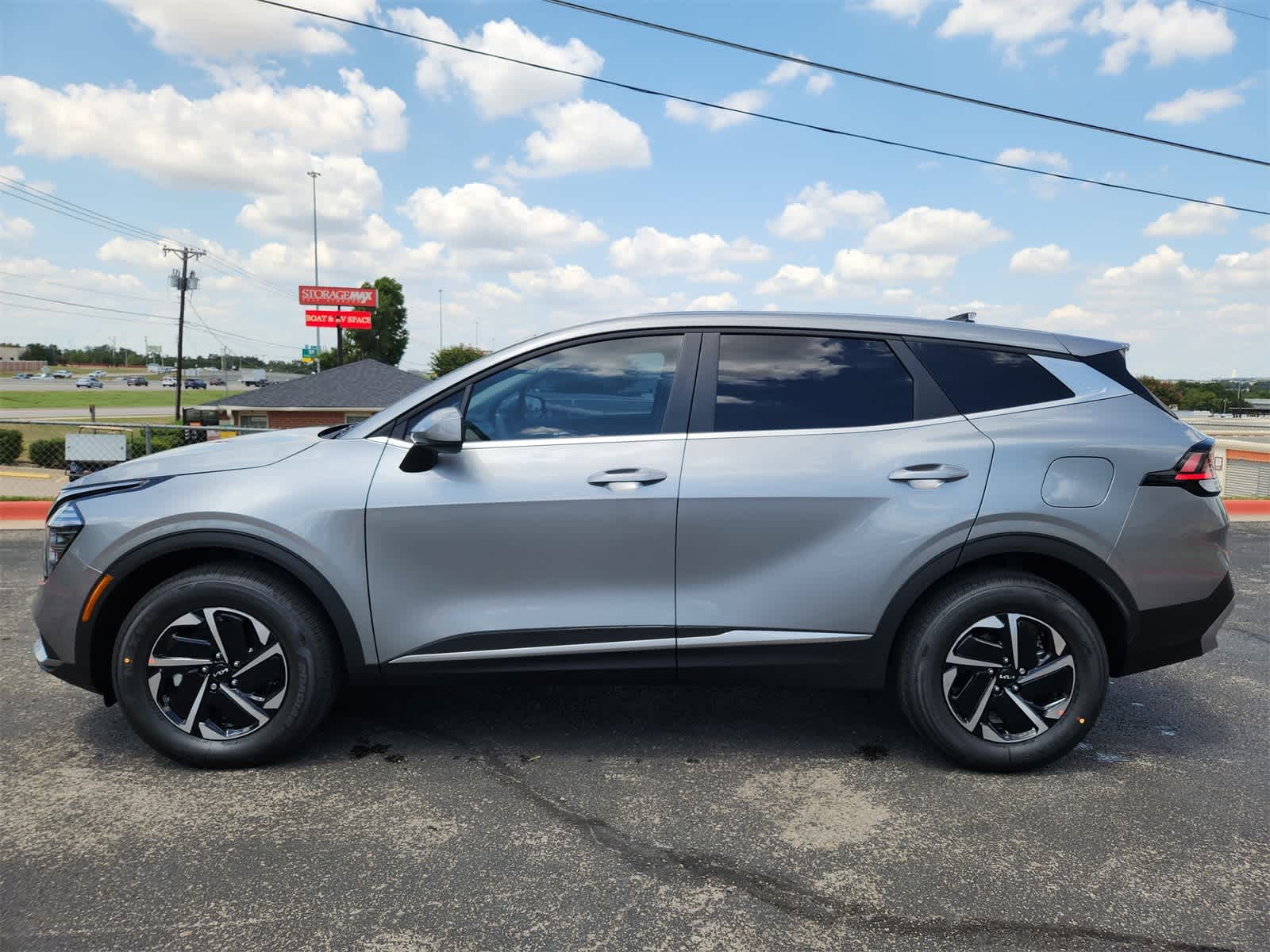 2025 Kia Sportage Hybrid LX photo 3