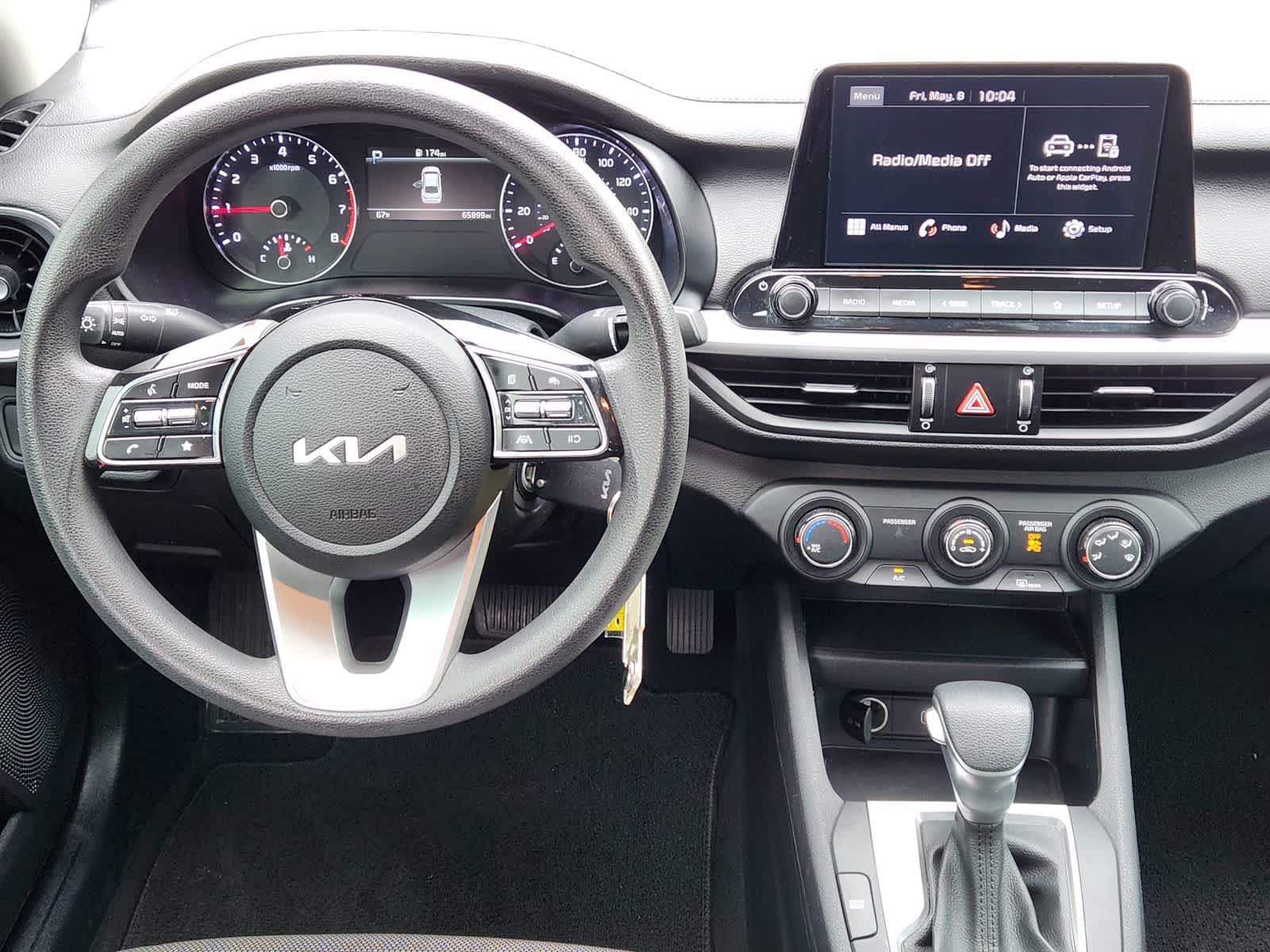 Thumbnail: 2022 Kia Forte - 23