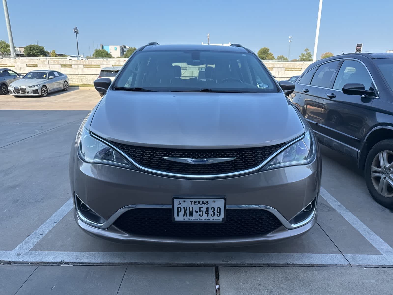 Thumbnail: 2018 Chrysler Pacifica - 2