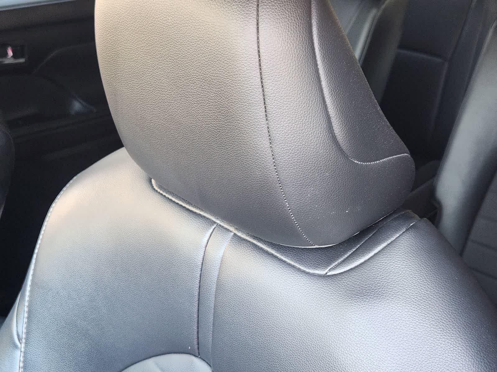 Thumbnail: 2022 Toyota Highlander - 15