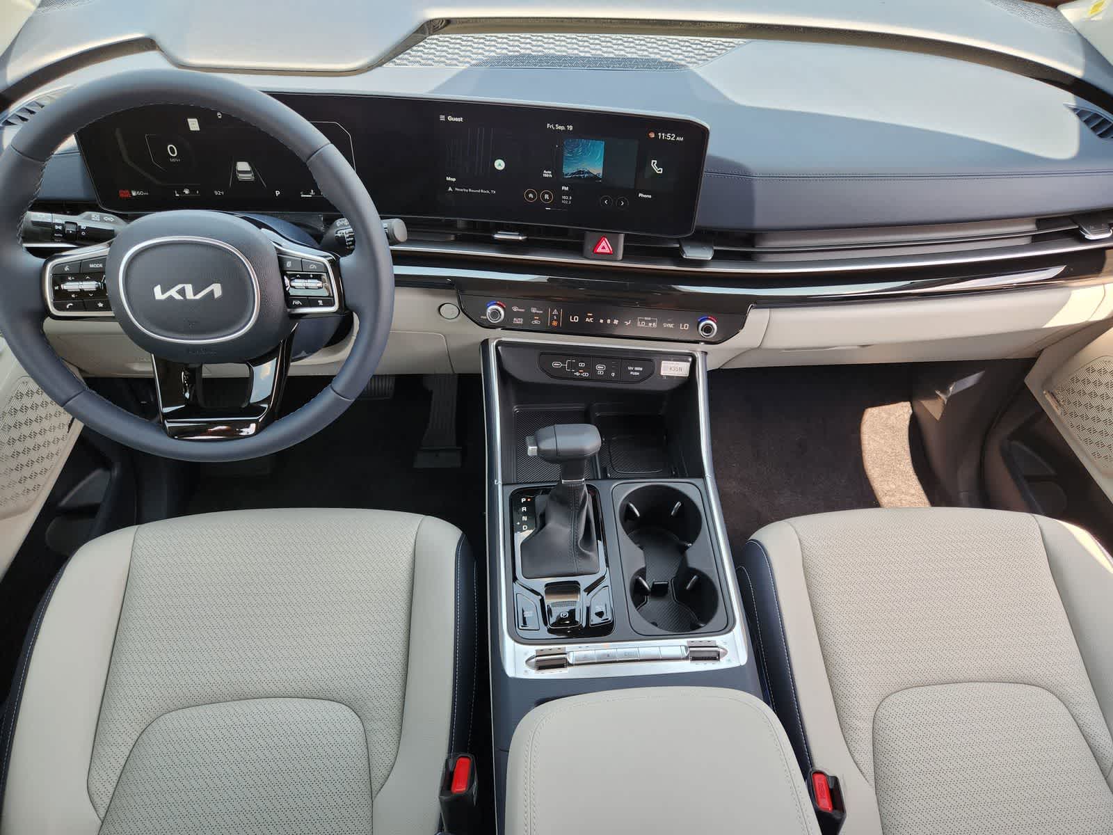Thumbnail: 2026 Kia Carnival - 24