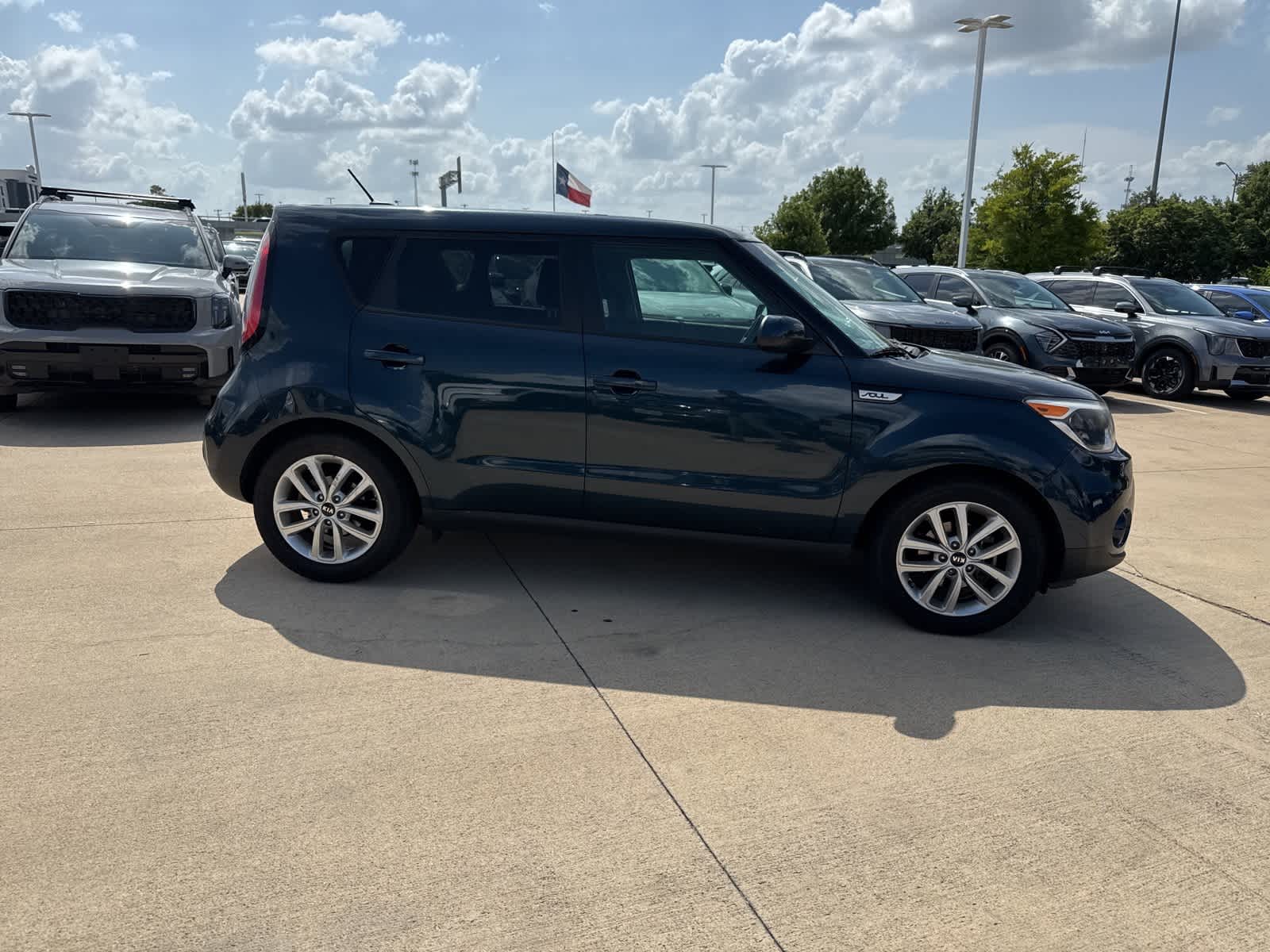 Thumbnail: 2018 Kia Soul - 7