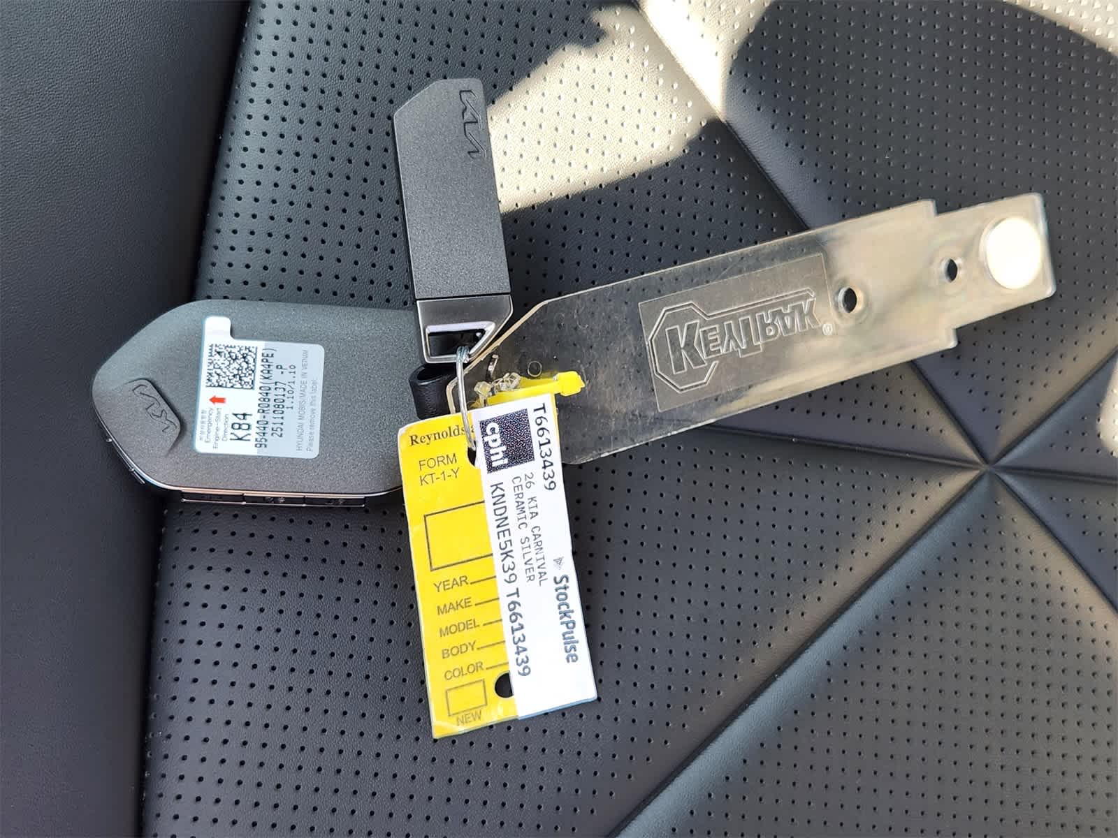 Thumbnail: 2027 Kia Telluride - 27