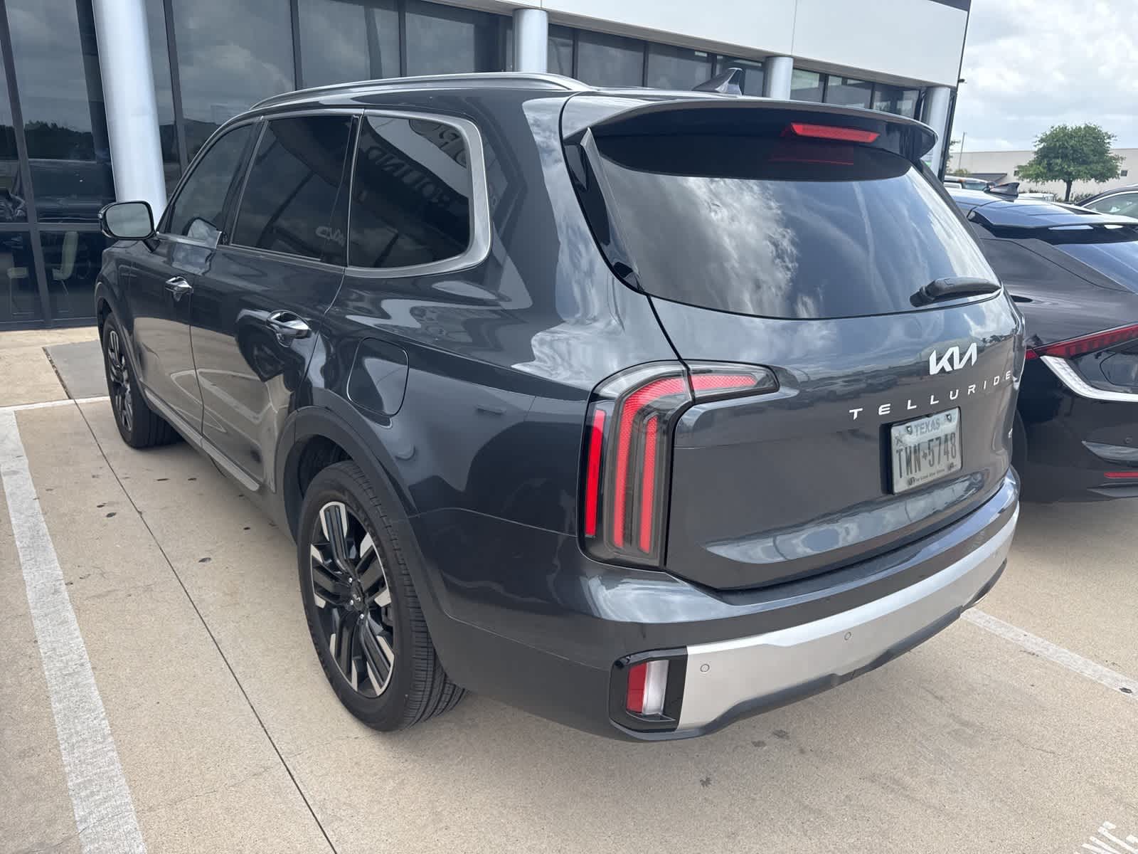 Thumbnail: 2024 Kia Telluride - 2