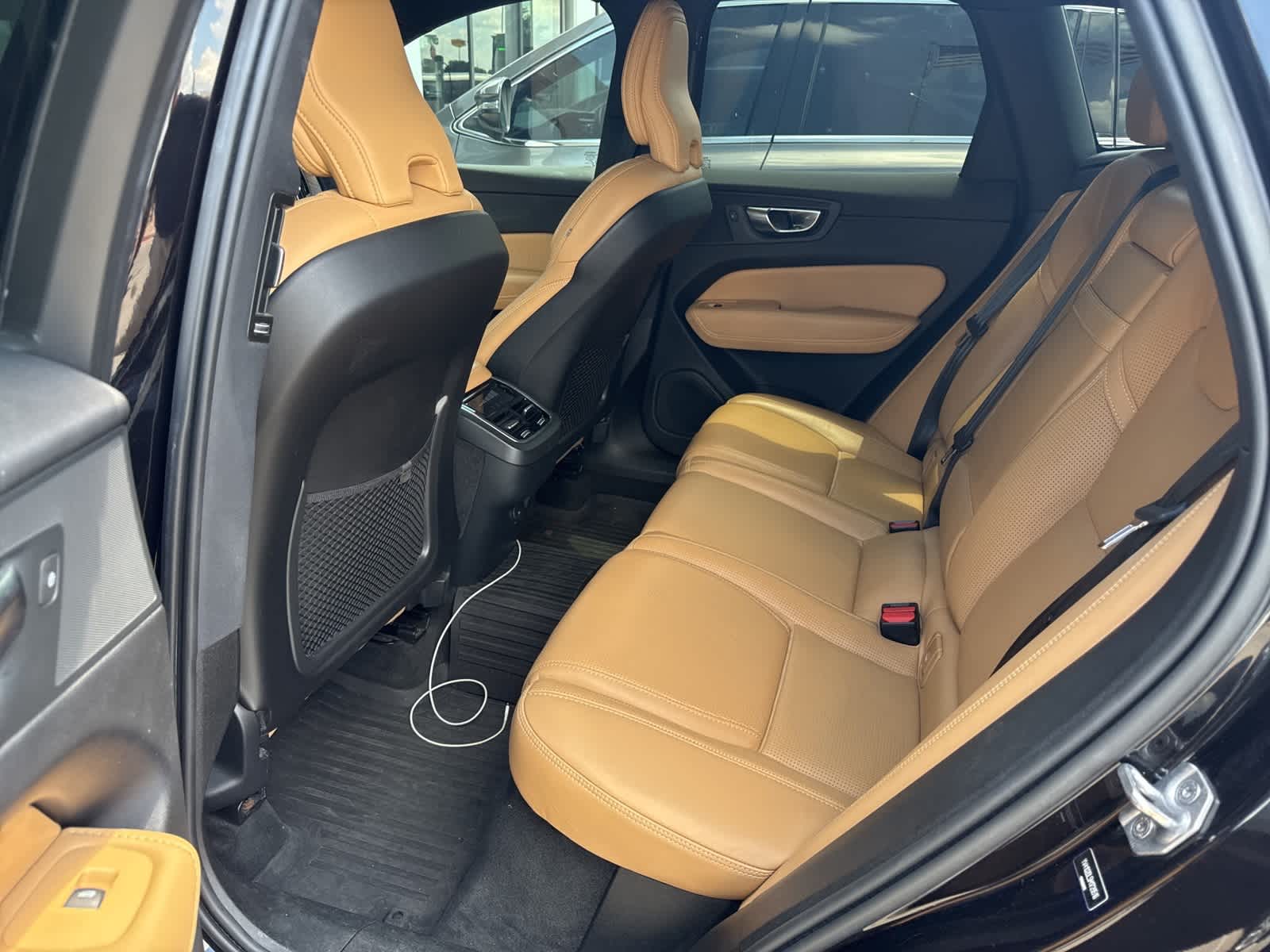 Thumbnail: 2021 Volvo XC60 - 4