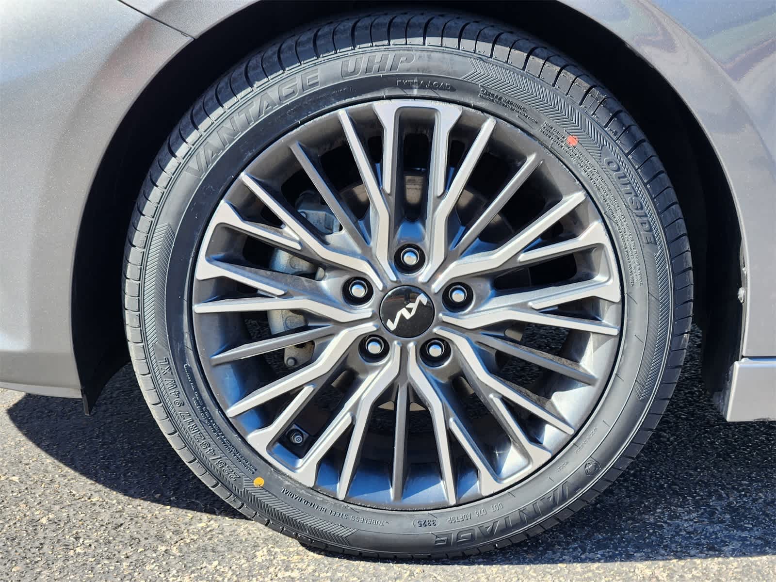 Thumbnail: 2022 Kia Forte - 8