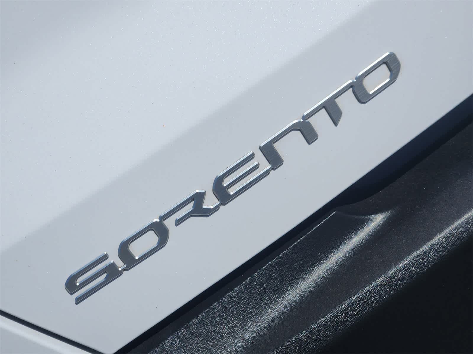 Thumbnail: 2023 Kia Sorento - 11