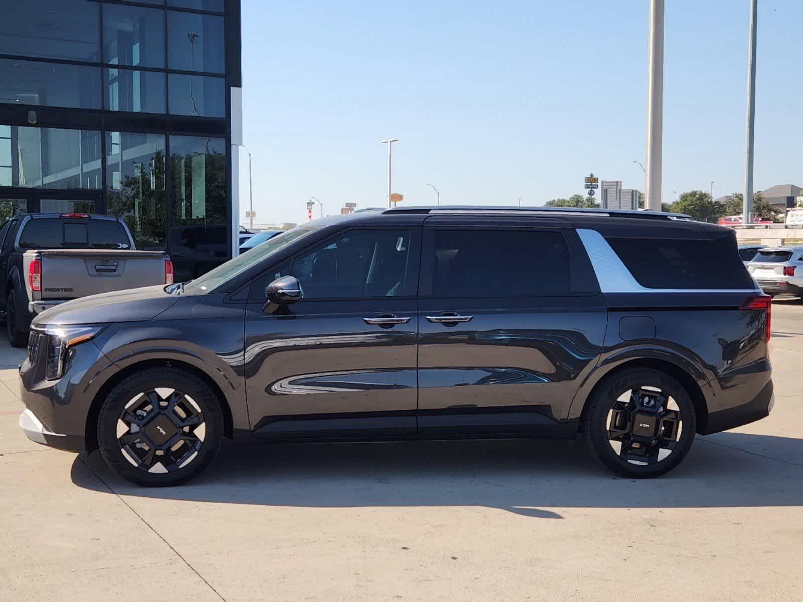 Thumbnail: 2026 Kia Carnival - 3