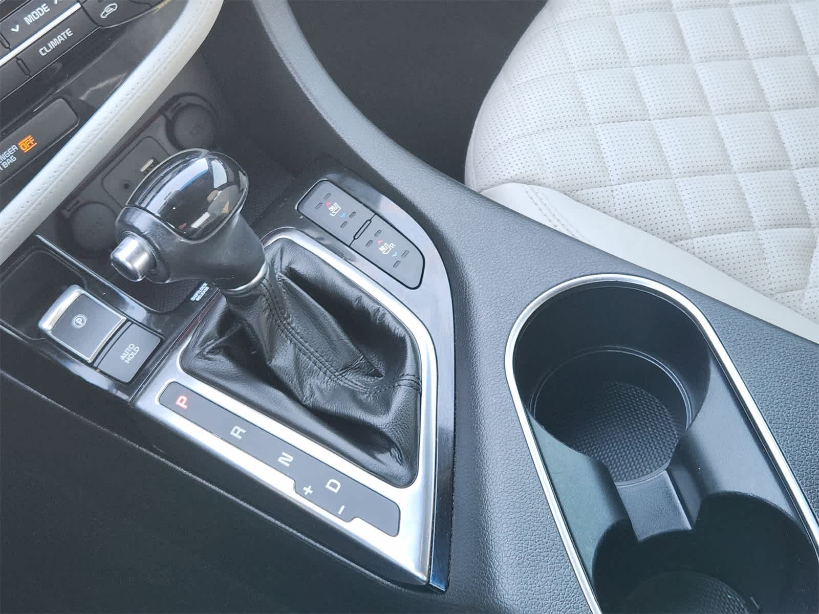 Thumbnail: 2015 Kia Optima - 19