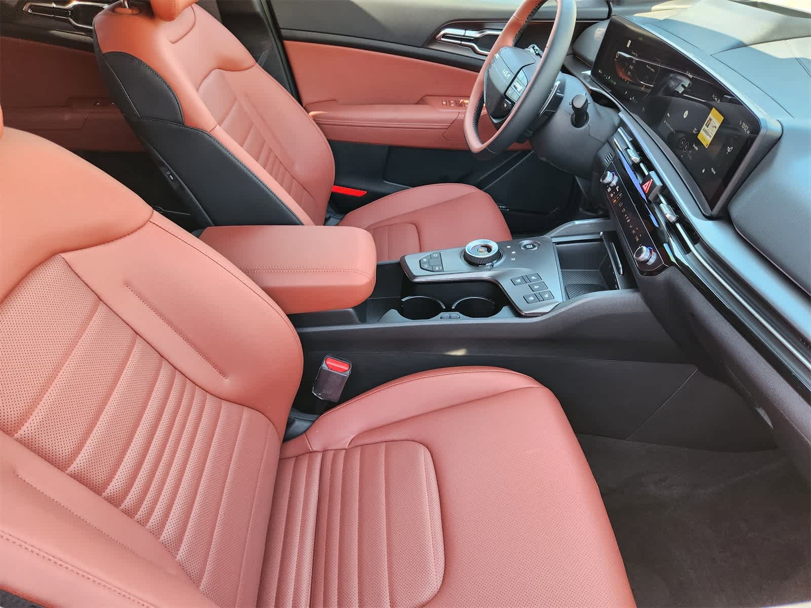 Thumbnail: 2026 Kia Sportage - 12