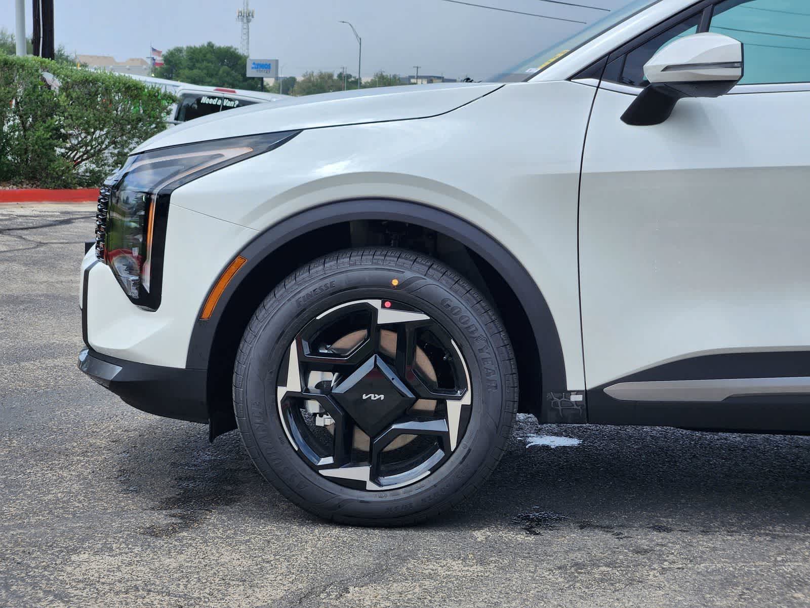 Thumbnail: 2026 Kia Sportage - 8