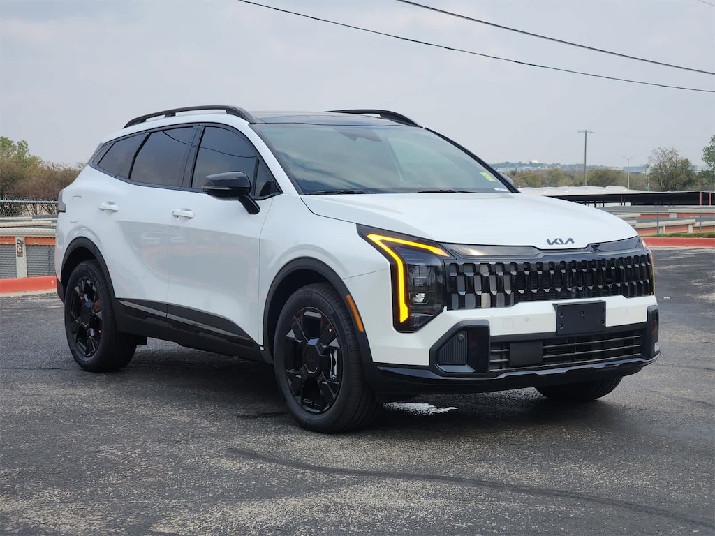 New 2026 Kia Sportage Plug-In Hybrid X-Line SUV