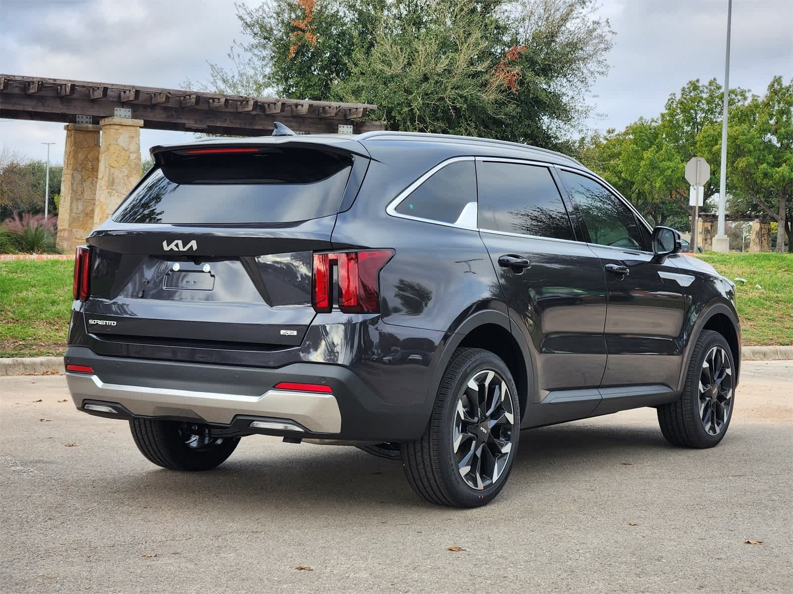 Thumbnail: 2026 Kia Sorento - 5
