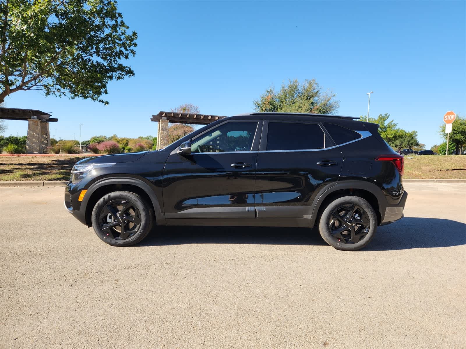 Thumbnail: 2026 Kia Seltos - 4