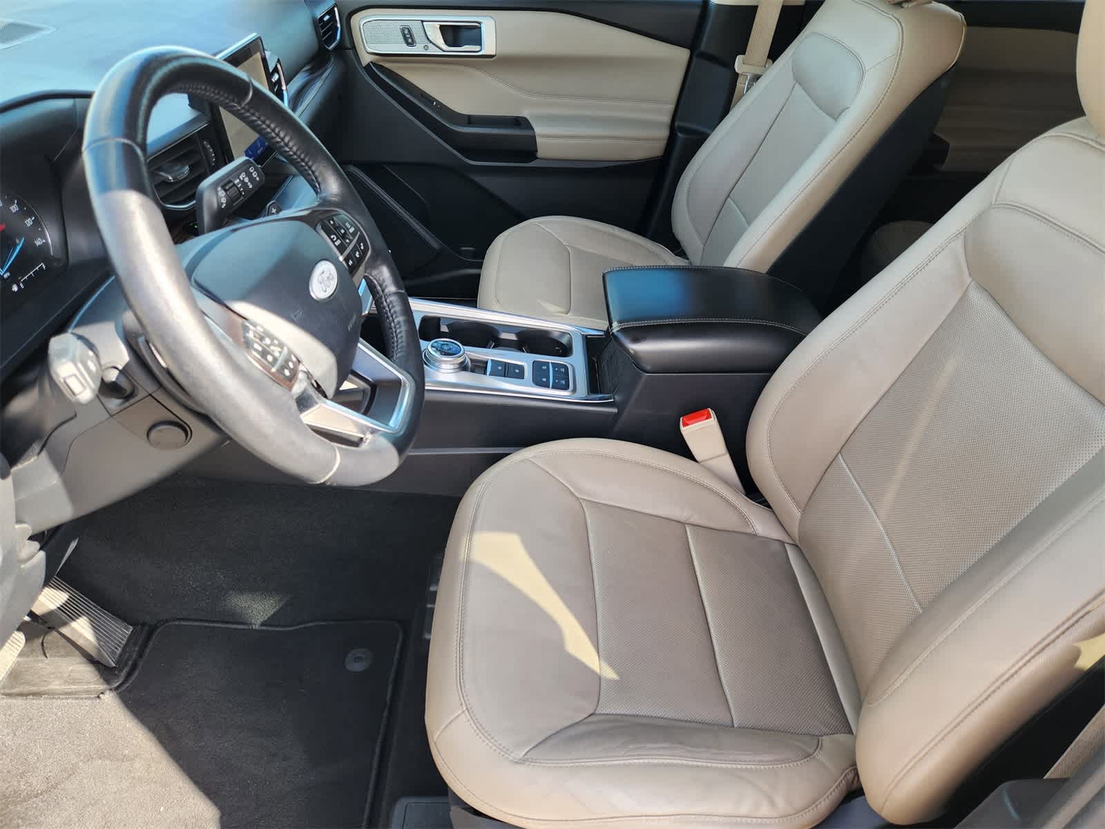 Thumbnail: 2020 Ford Explorer - 13