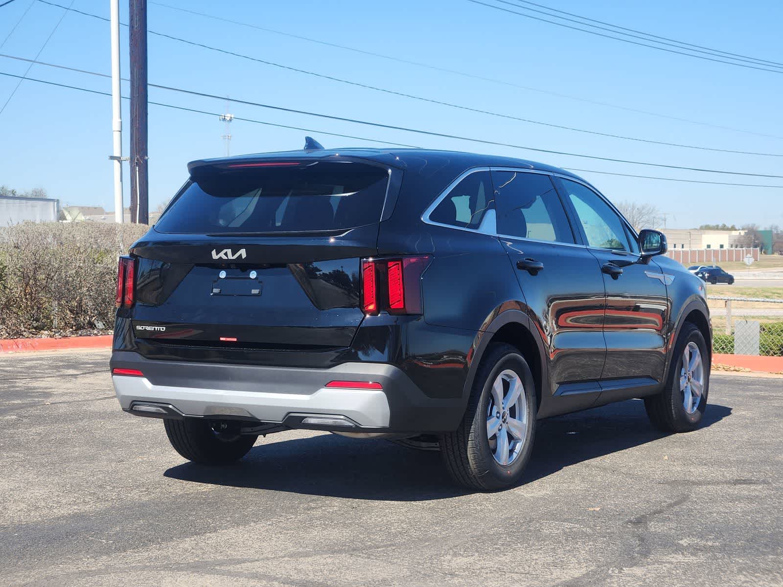 Thumbnail: 2026 Kia Sorento - 4