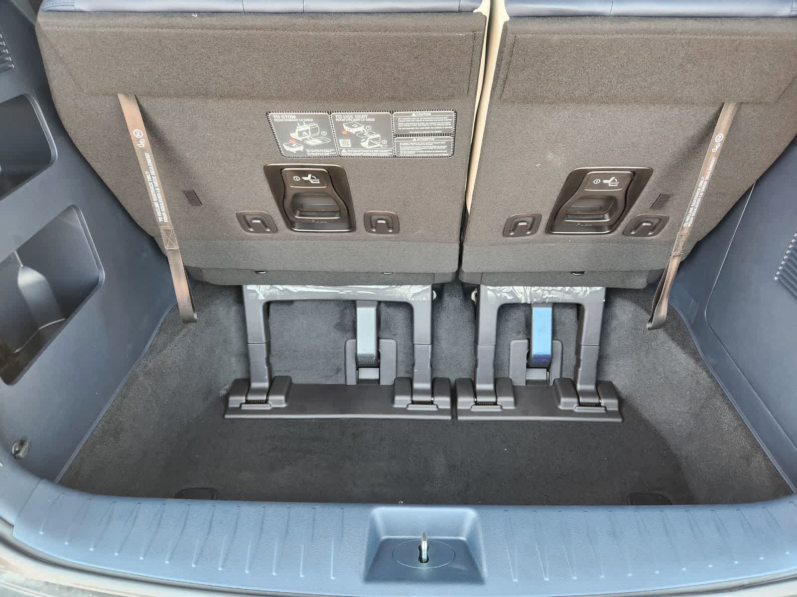 Thumbnail: 2026 Kia Carnival - 30