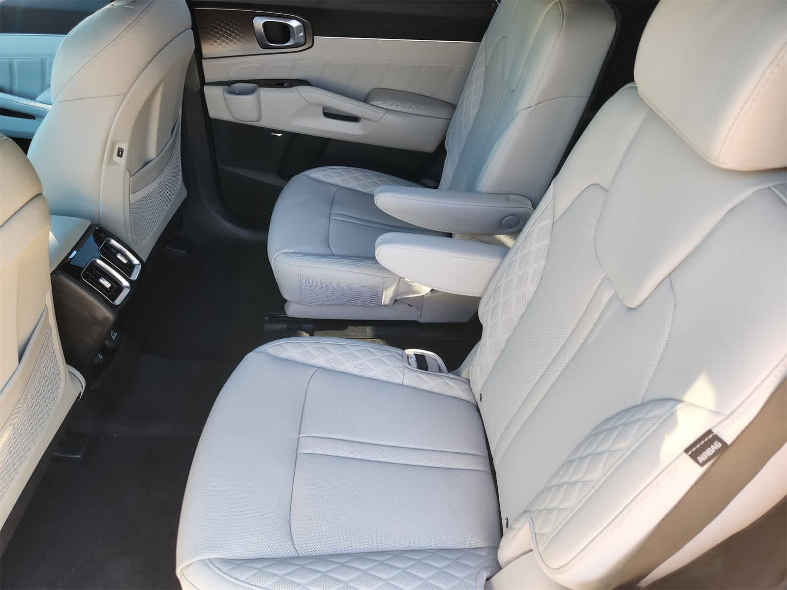 Thumbnail: 2026 Kia Sorento - 20