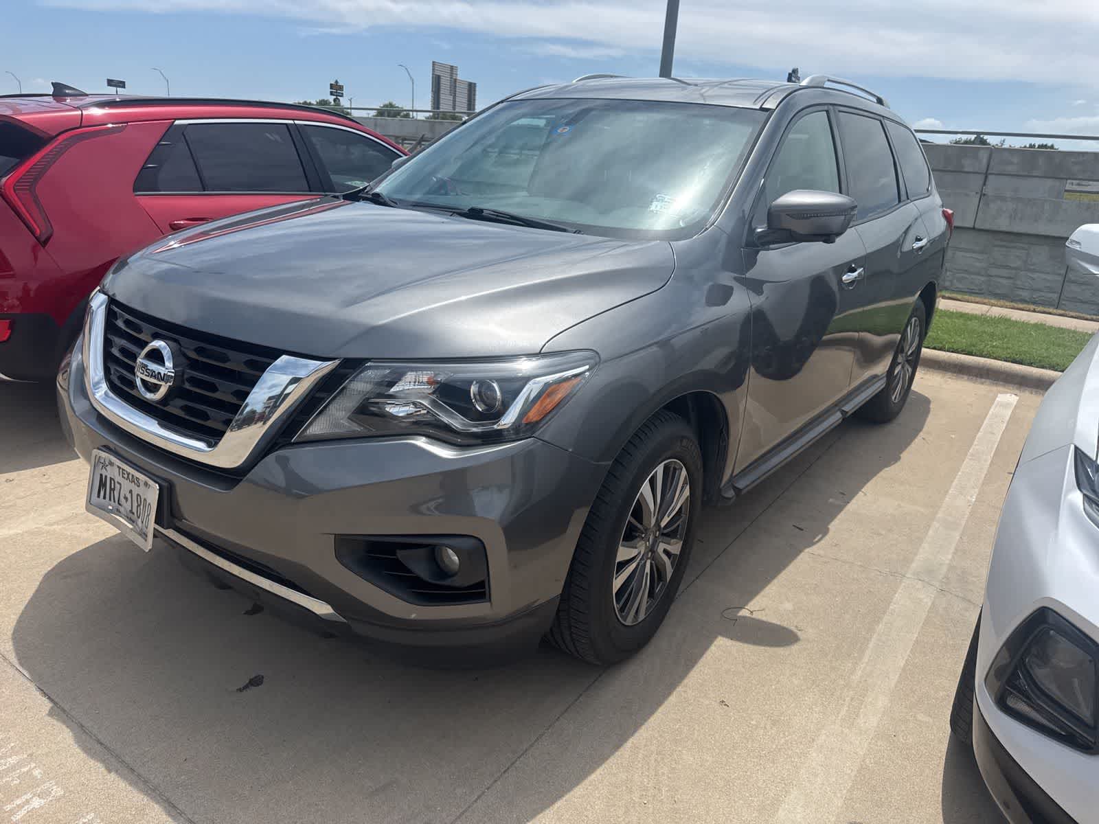 2017 Nissan Pathfinder SL -
                  Round Rock, TX