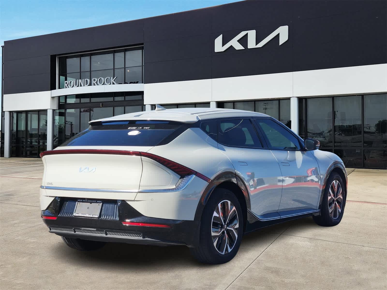 Thumbnail: 2023 Kia EV6 - 5