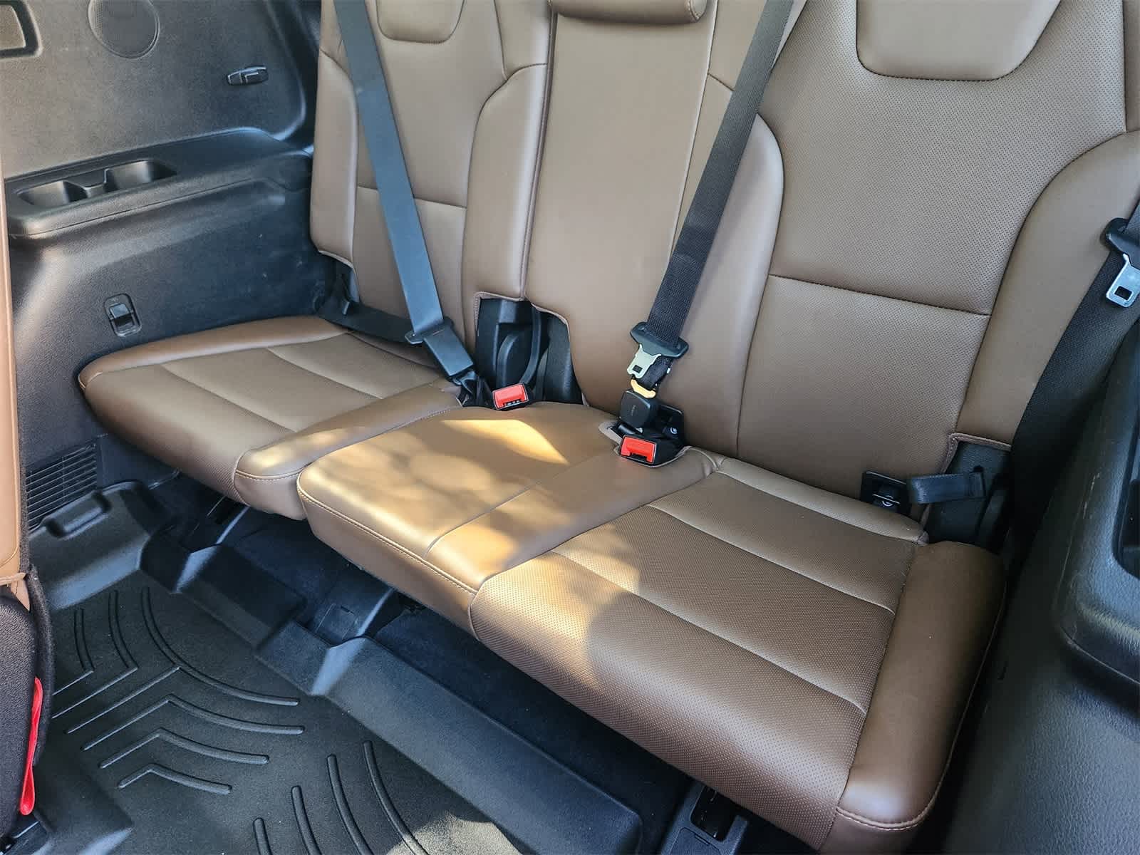 Thumbnail: 2022 Kia Telluride - 30