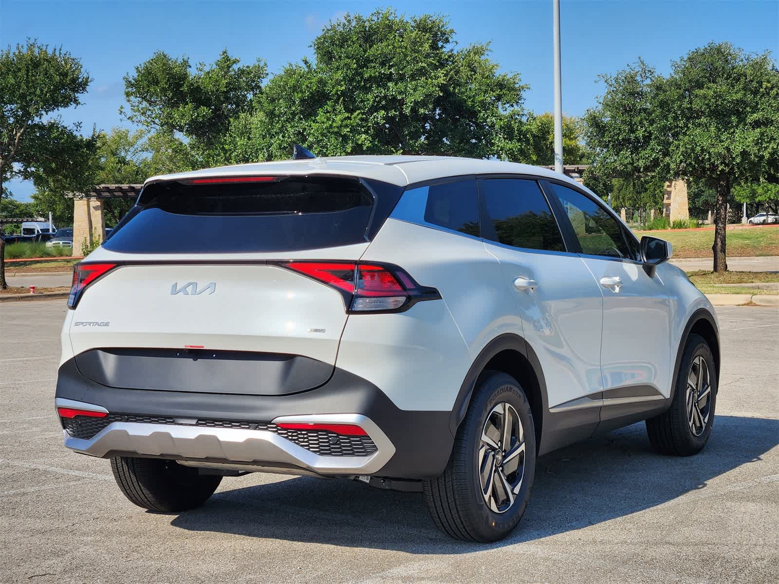 Thumbnail: 2025 Kia Sportage - 5