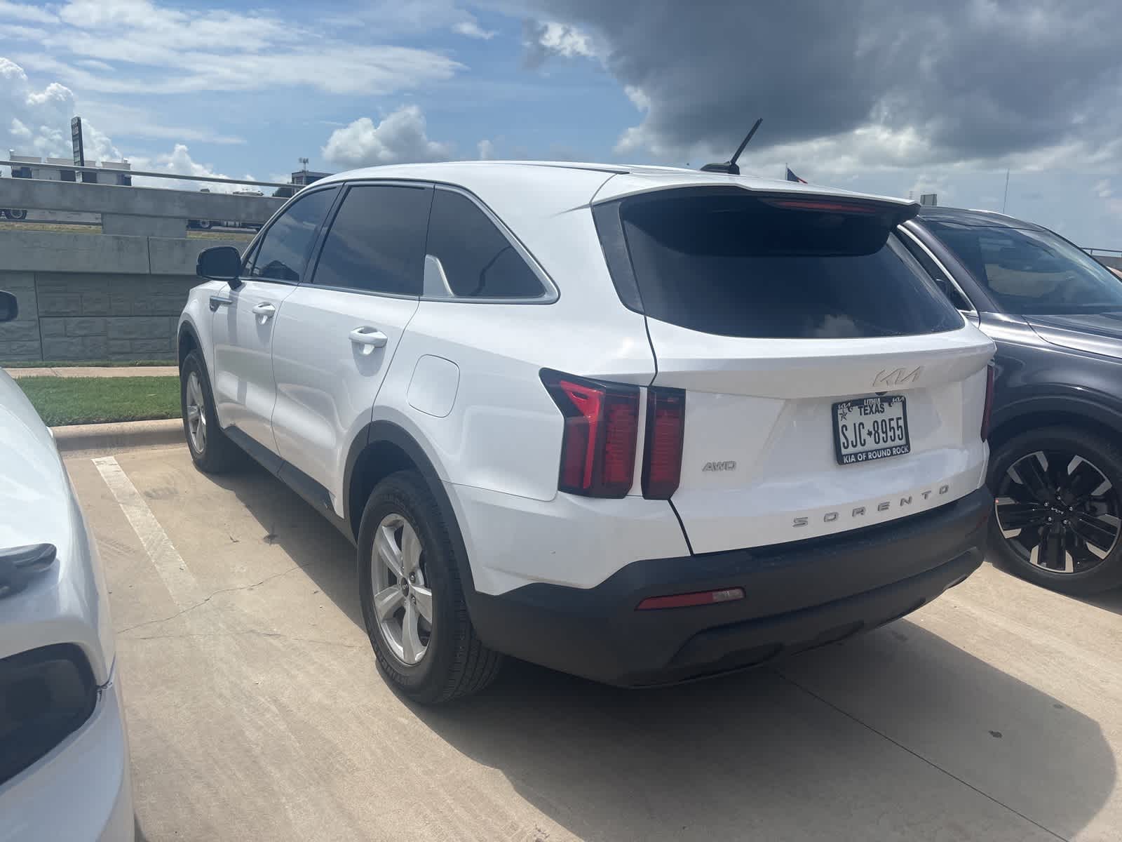 Thumbnail: 2022 Kia Sorento - 4