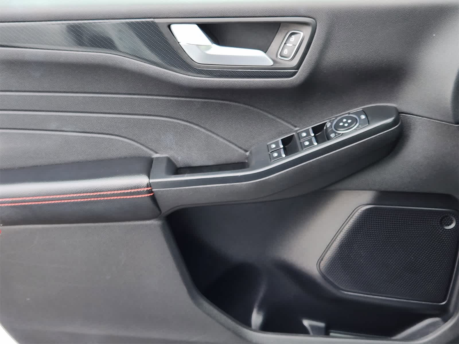 Thumbnail: 2023 Ford Escape - 22