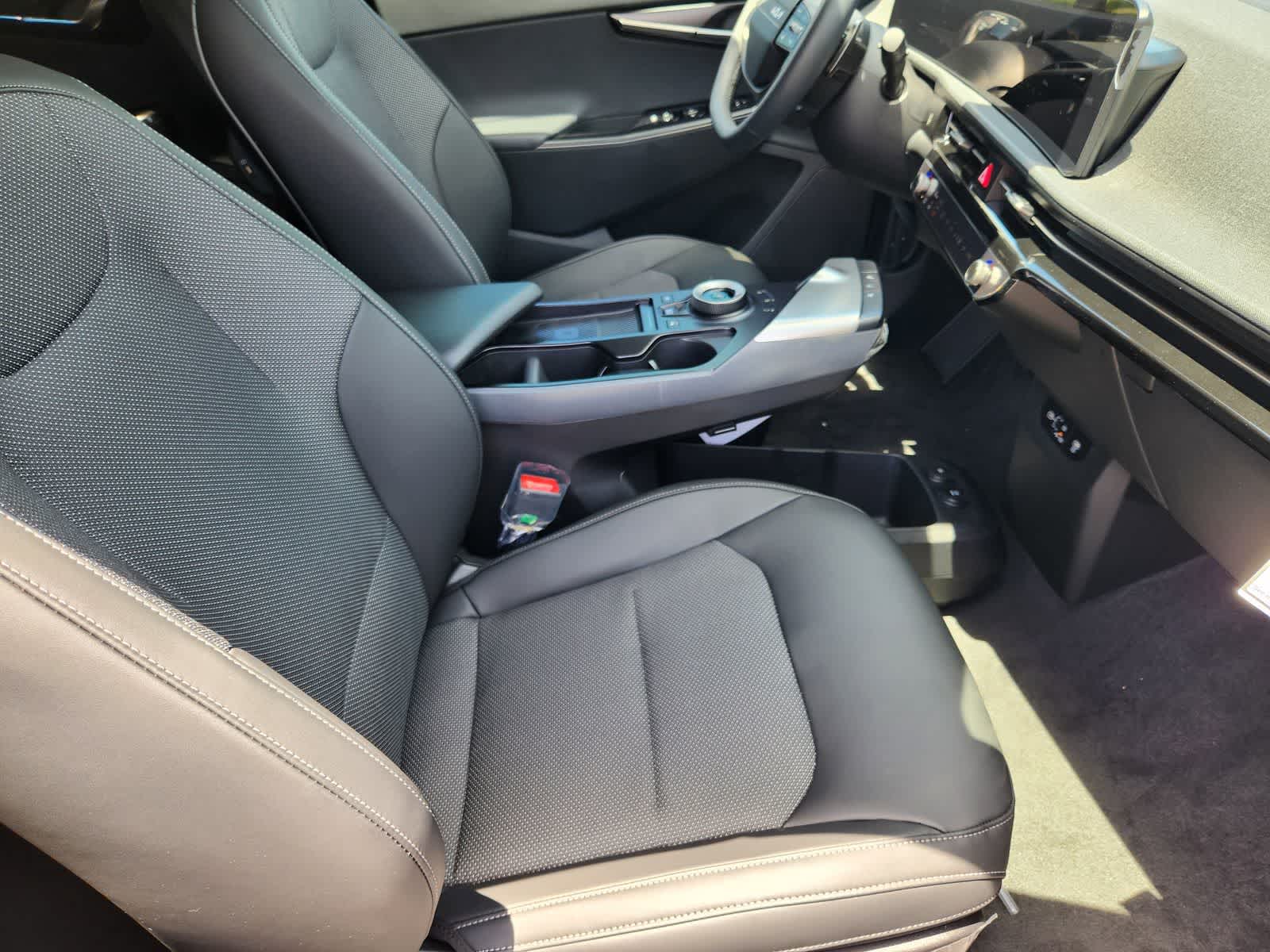 Thumbnail: 2025 Kia EV6 - 12