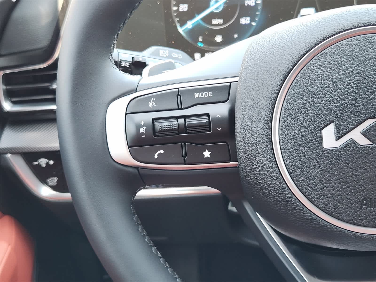 Thumbnail: 2025 Kia Sportage - 25