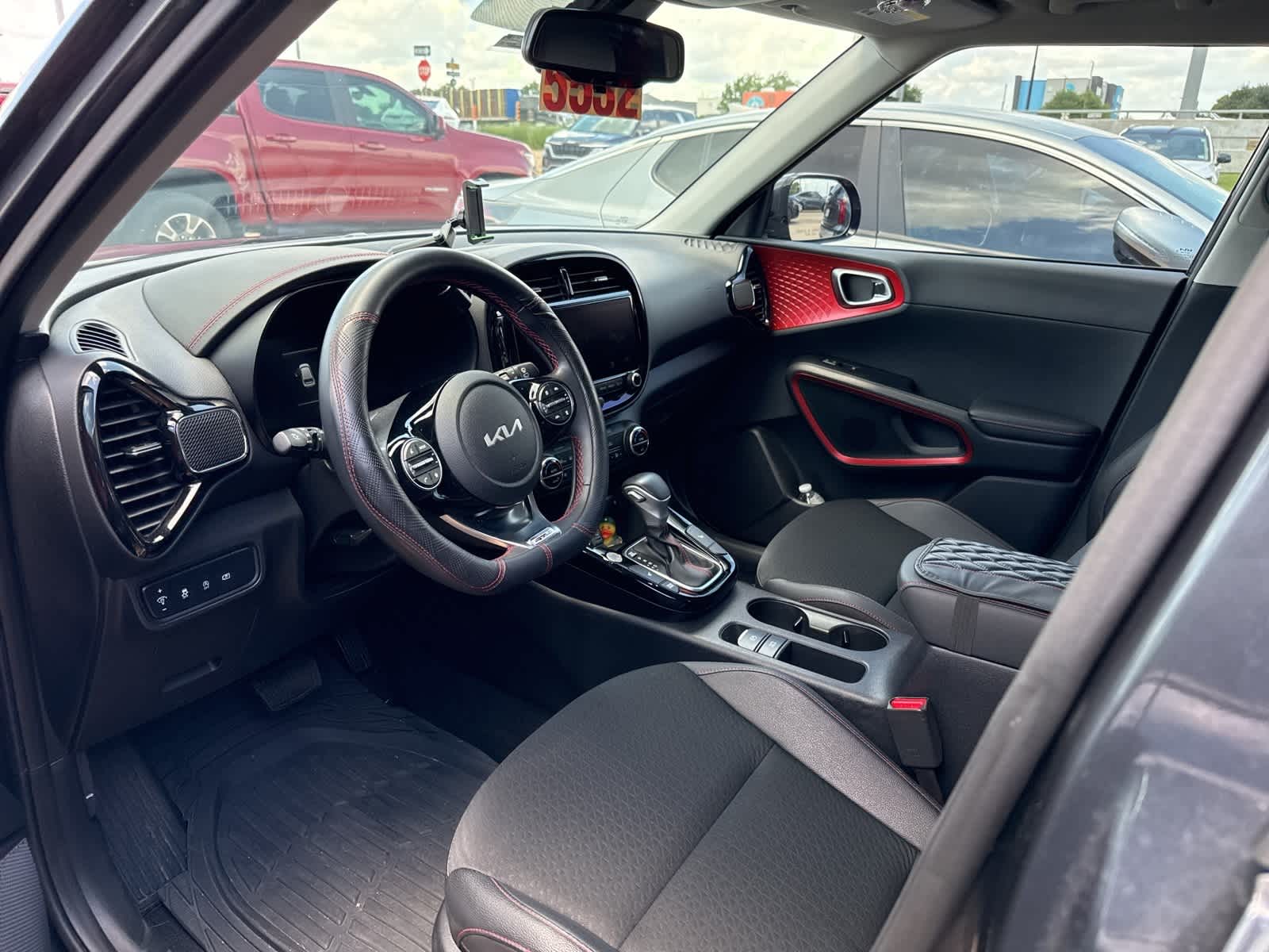 Thumbnail: 2023 Kia Soul - 7