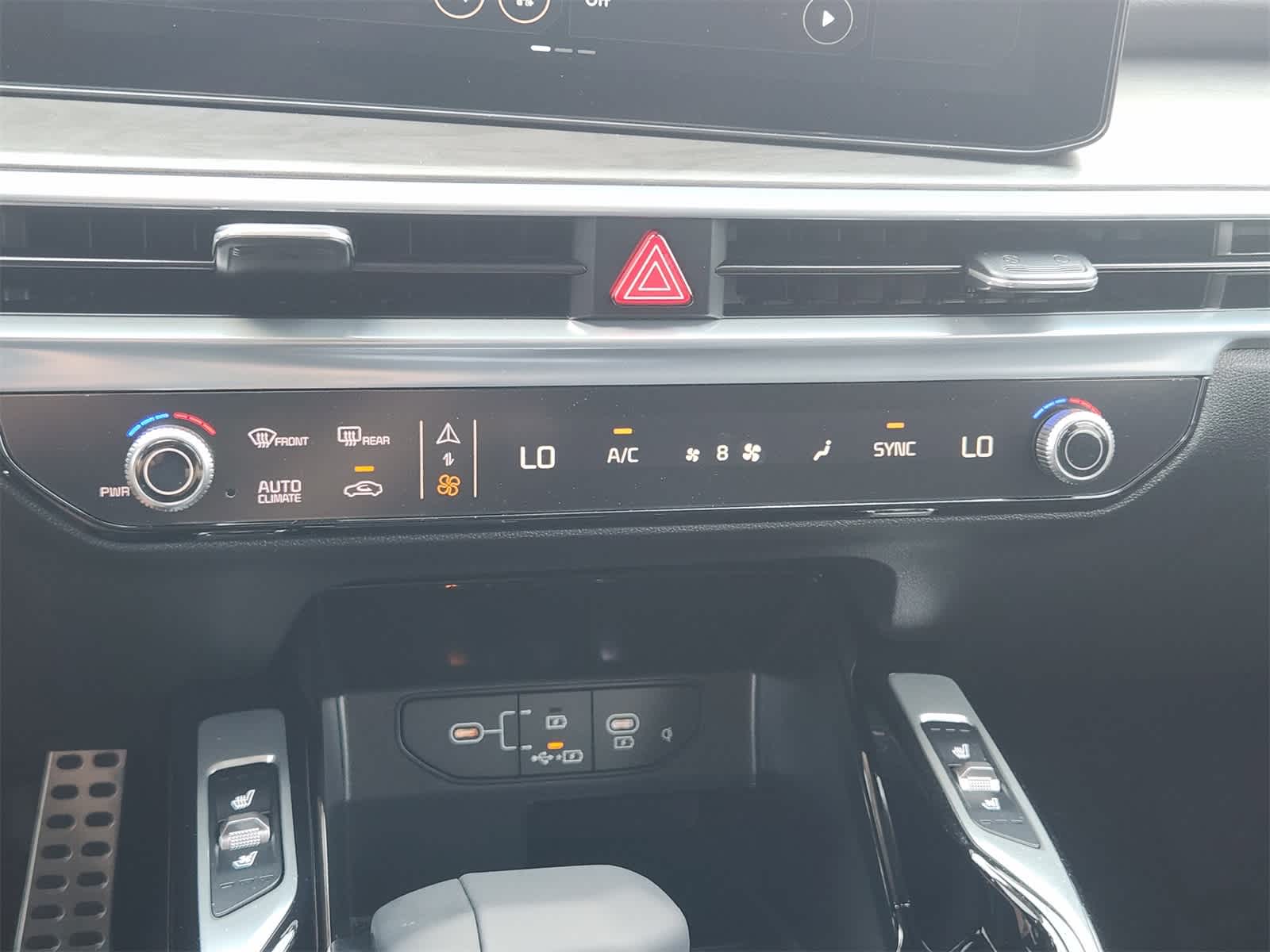 Thumbnail: 2026 Kia Sorento - 17