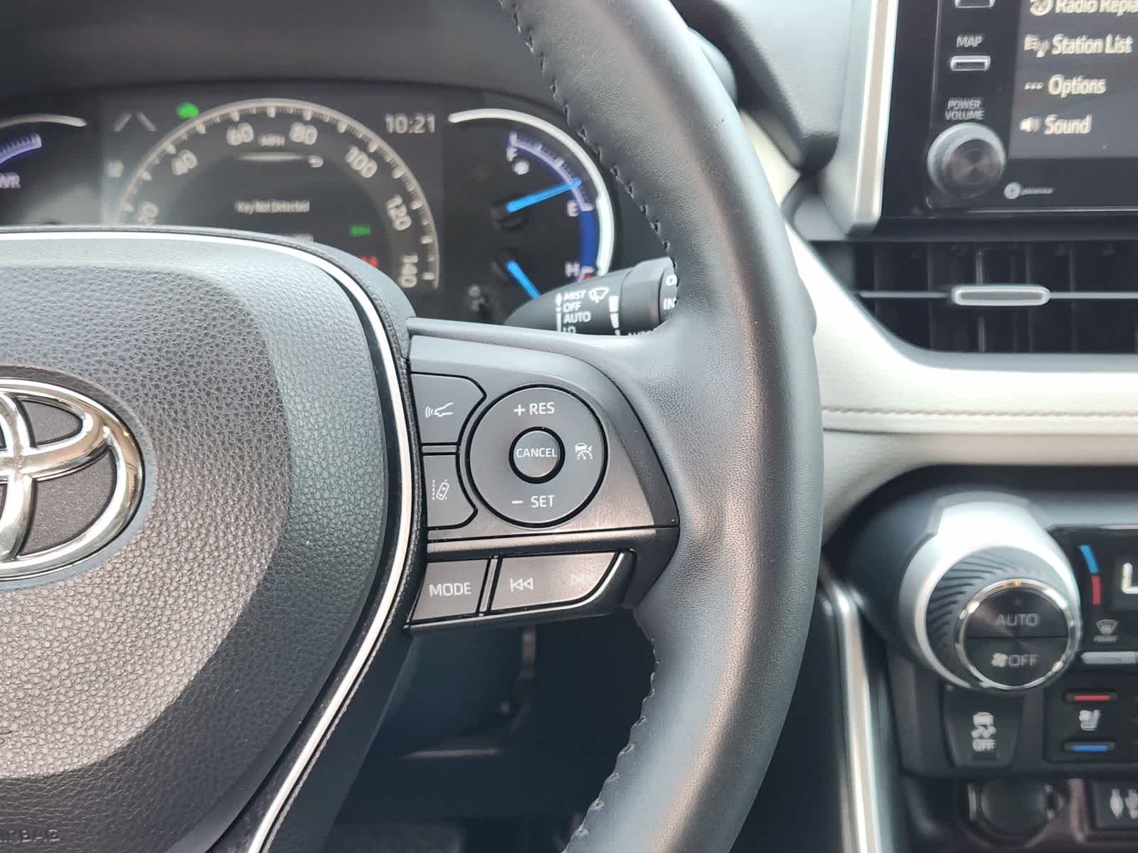 Thumbnail: 2019 Toyota RAV4 - 27