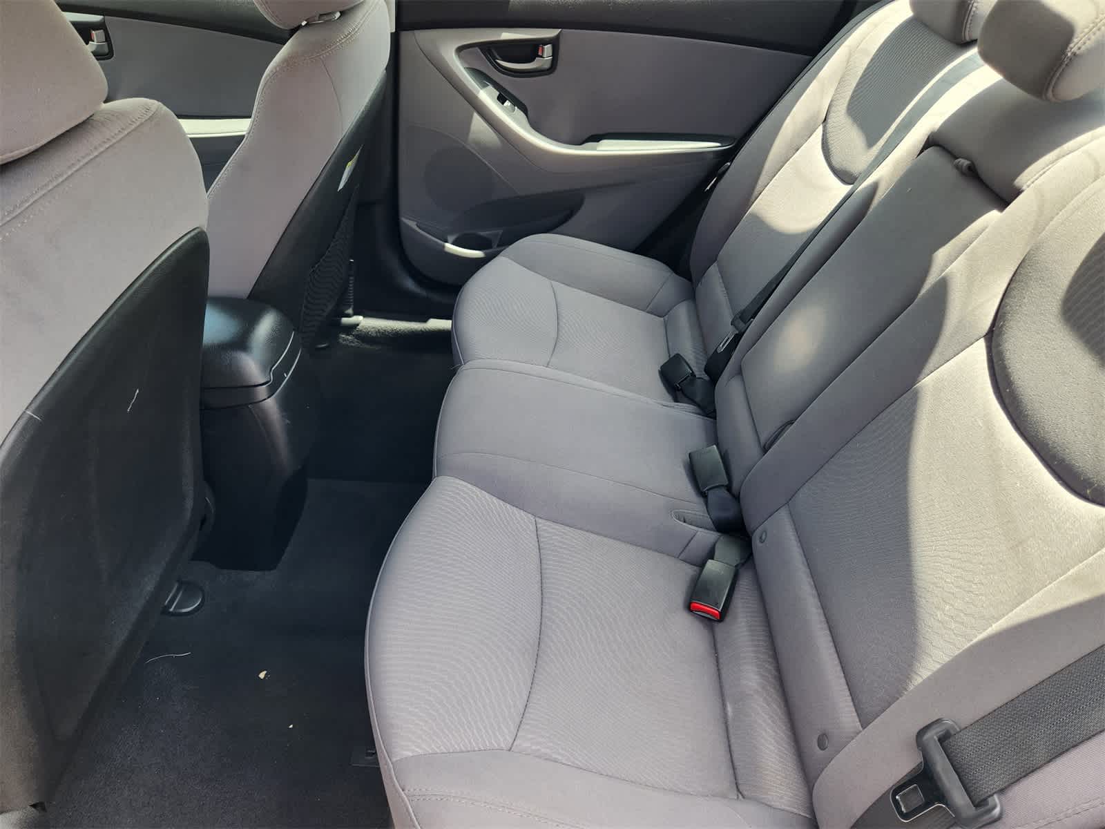 Thumbnail: 2016 Hyundai Elantra - 28