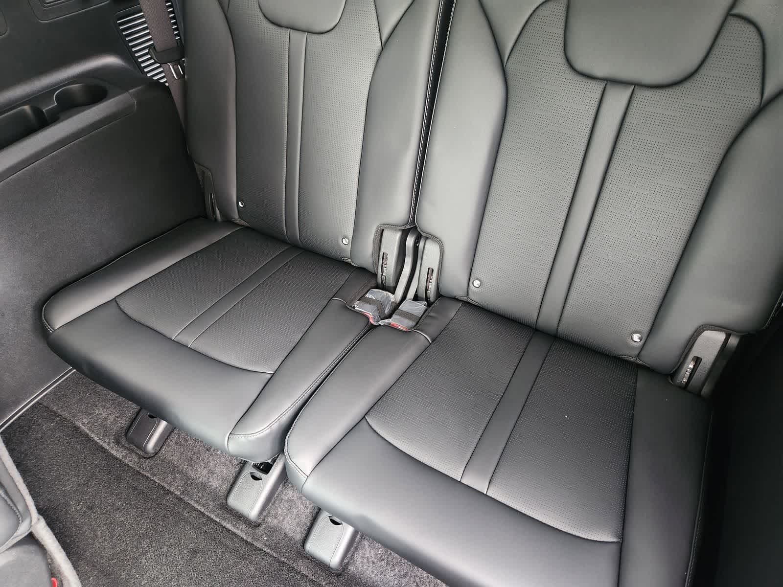 Thumbnail: 2026 Kia Sorento - 25