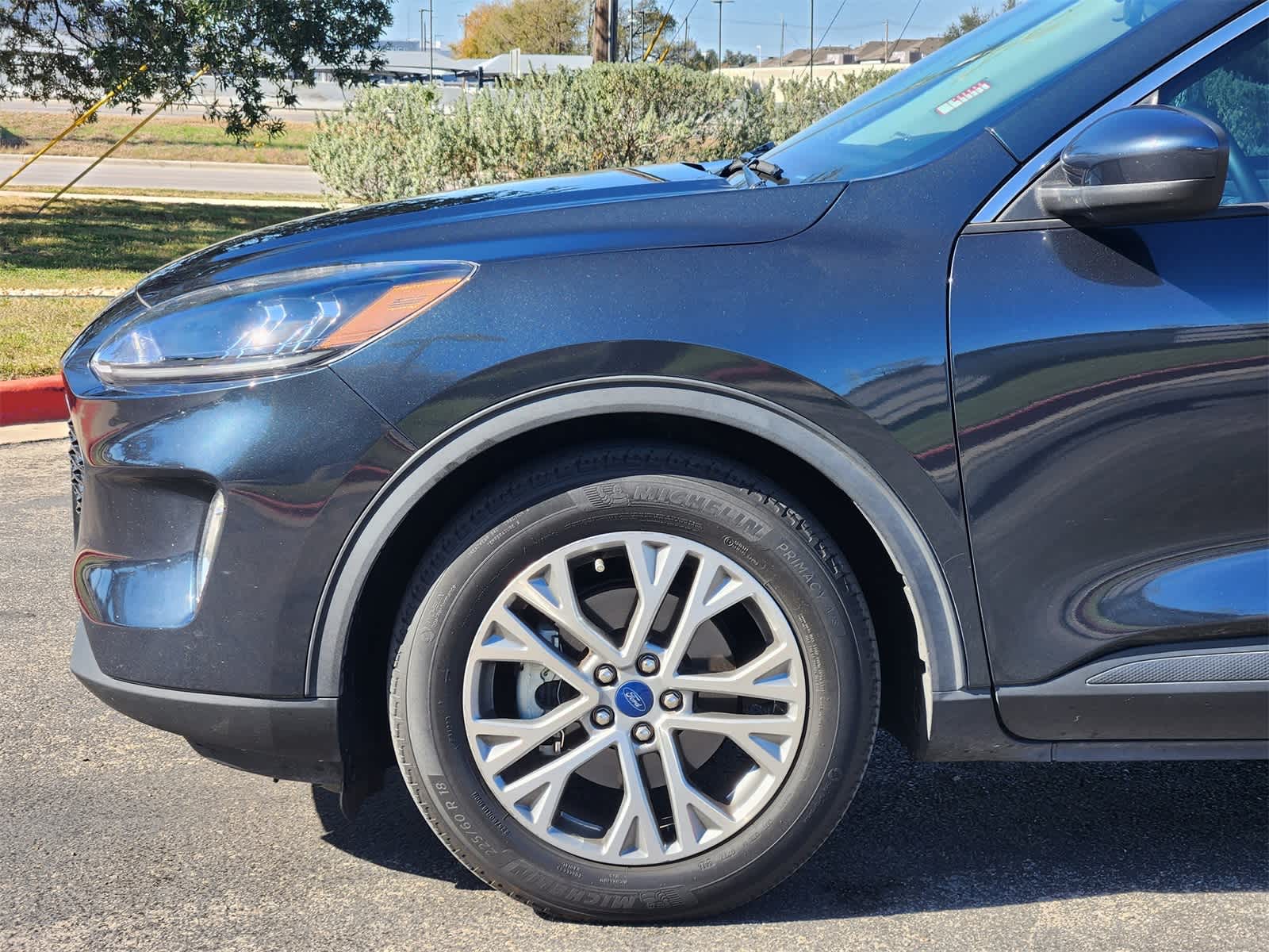 Thumbnail: 2022 Ford Escape - 8