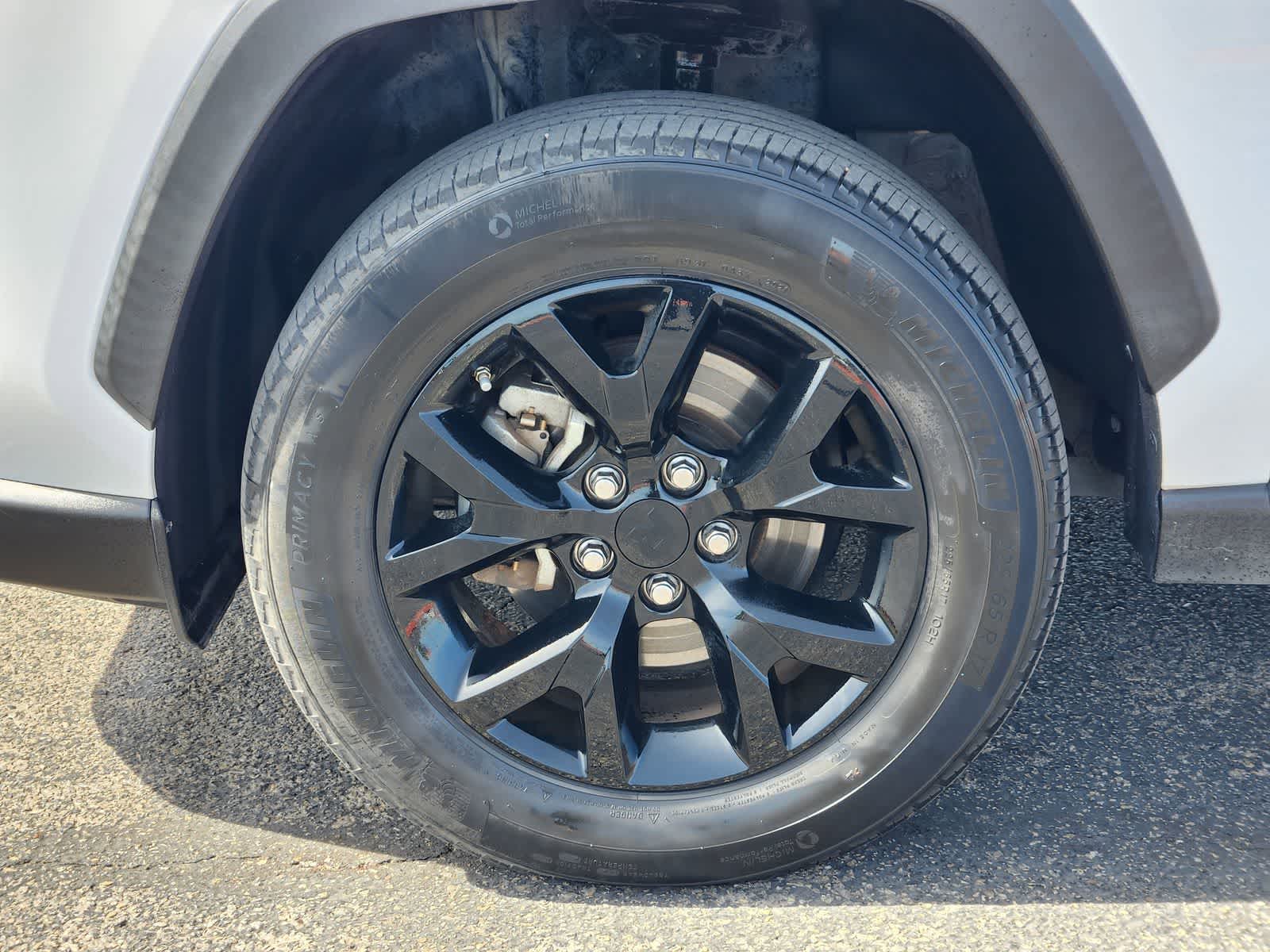 Thumbnail: 2021 Toyota RAV4 - 9