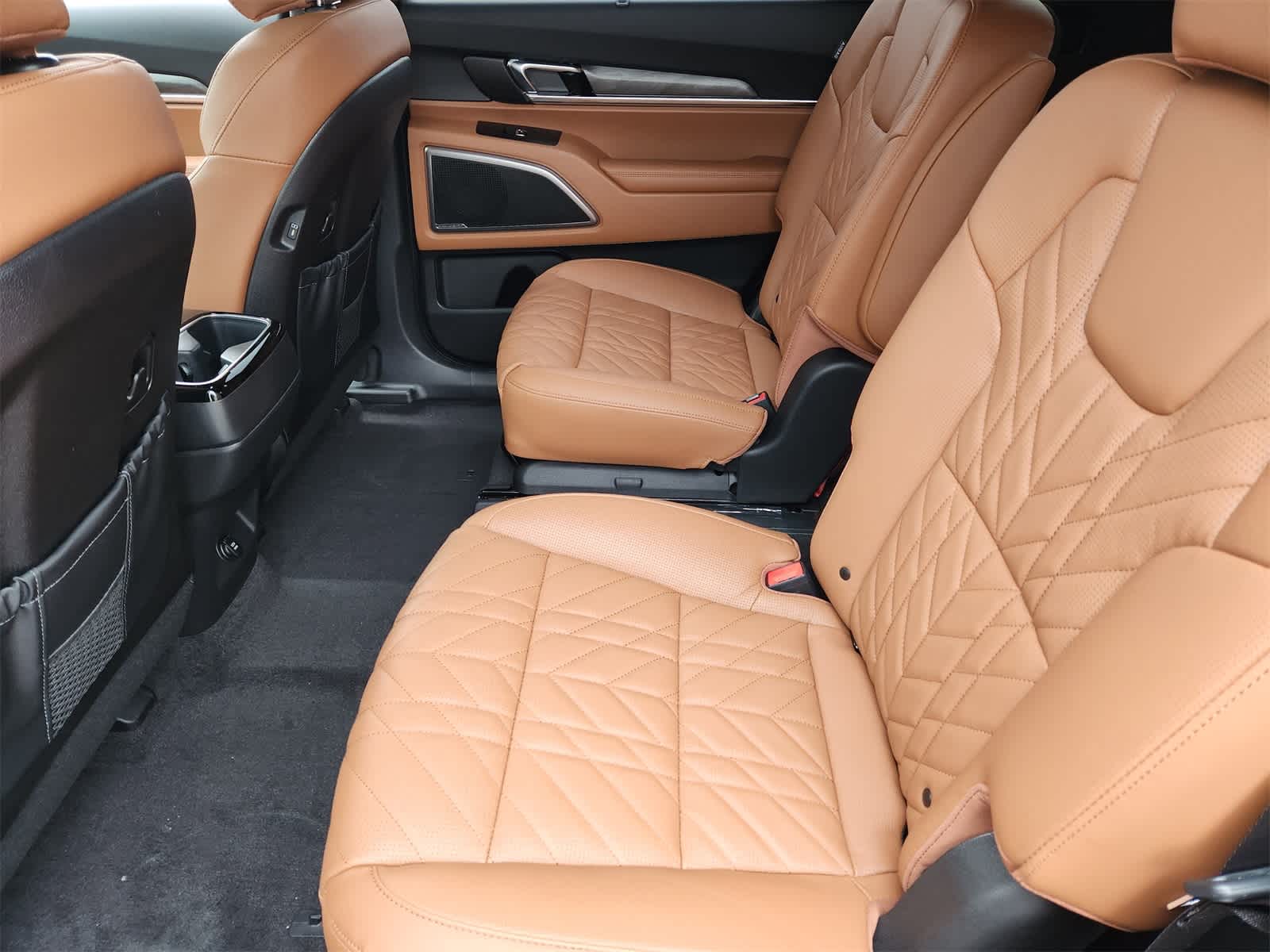 Thumbnail: 2025 Kia Telluride - 21