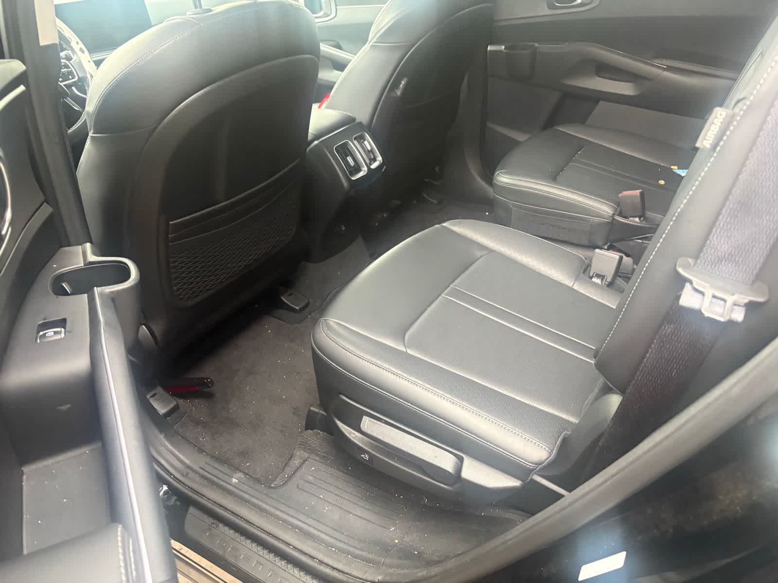 Thumbnail: 2024 Kia Sorento - 7