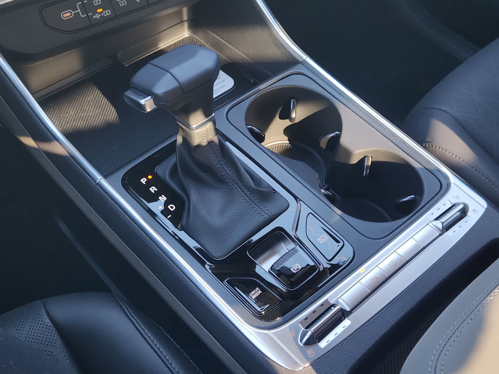 Thumbnail: 2026 Kia Carnival - 16