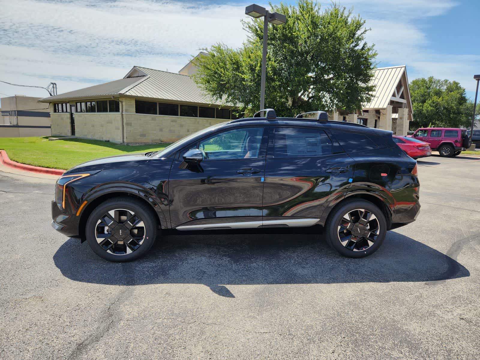 Thumbnail: 2026 Kia Sportage - 4