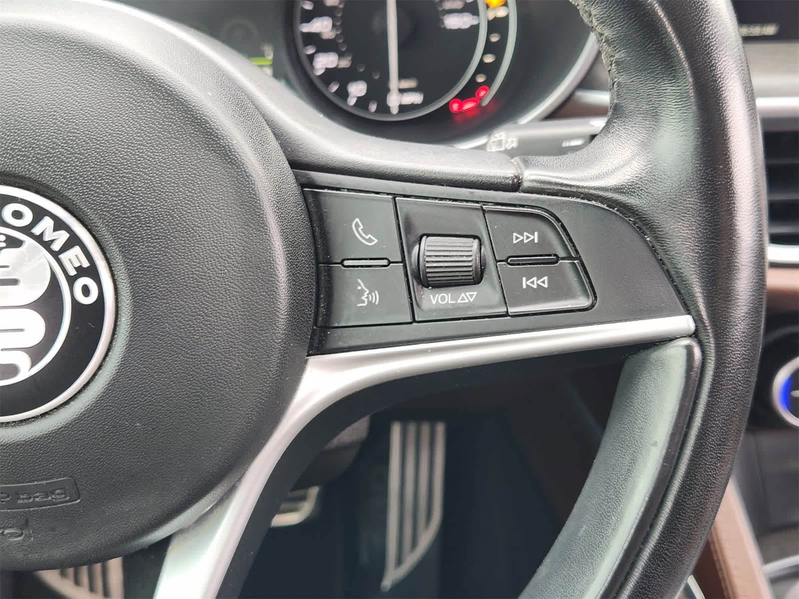 Thumbnail: 2019 Alfa Romeo Stelvio - 29