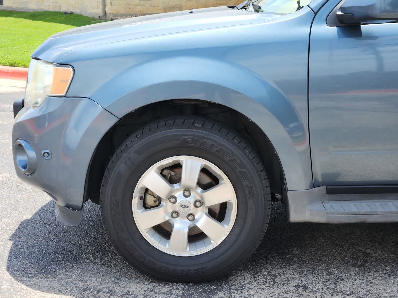 Thumbnail: 2011 Ford Escape - 8