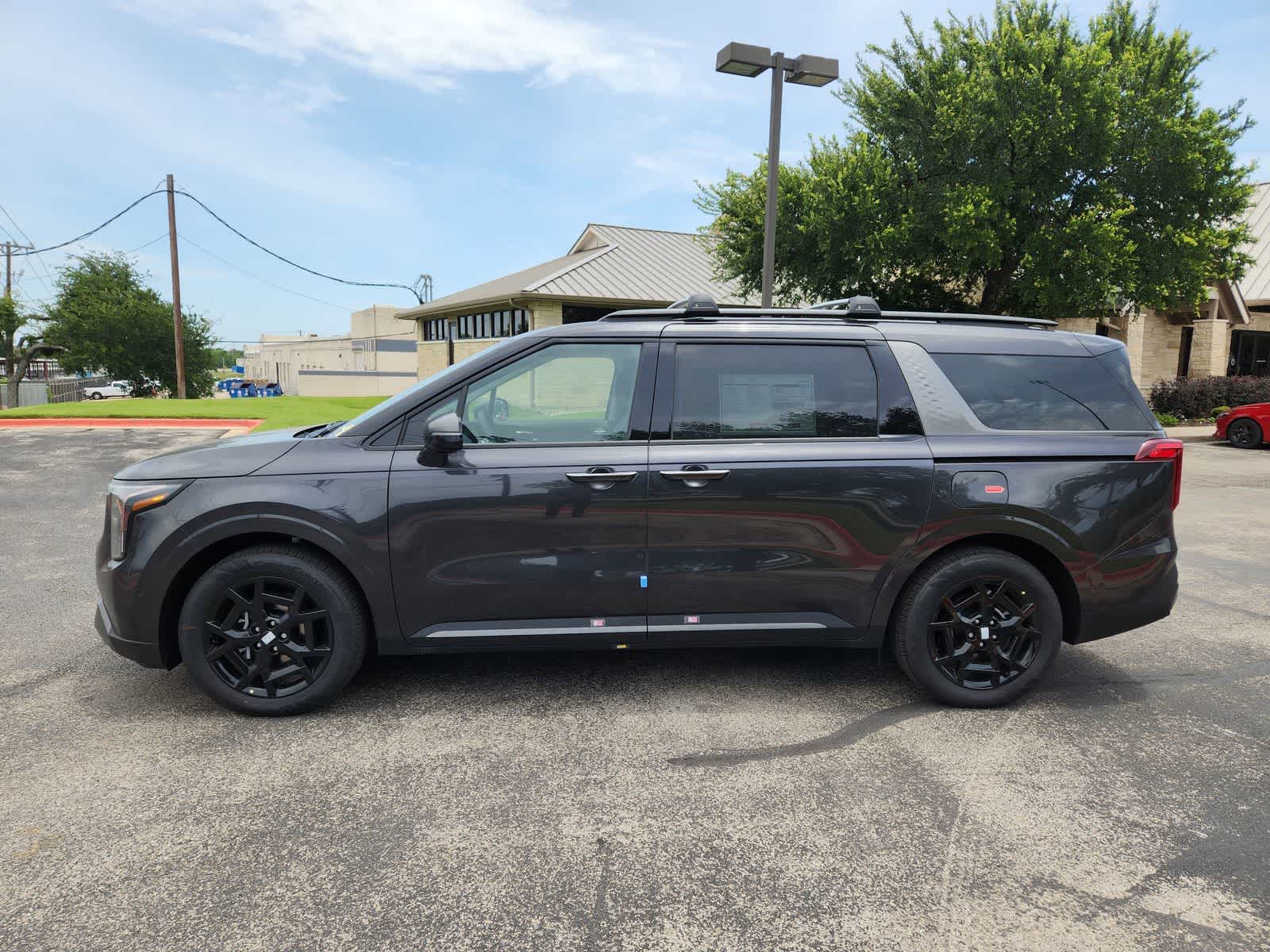 Thumbnail: 2026 Kia Carnival - 4