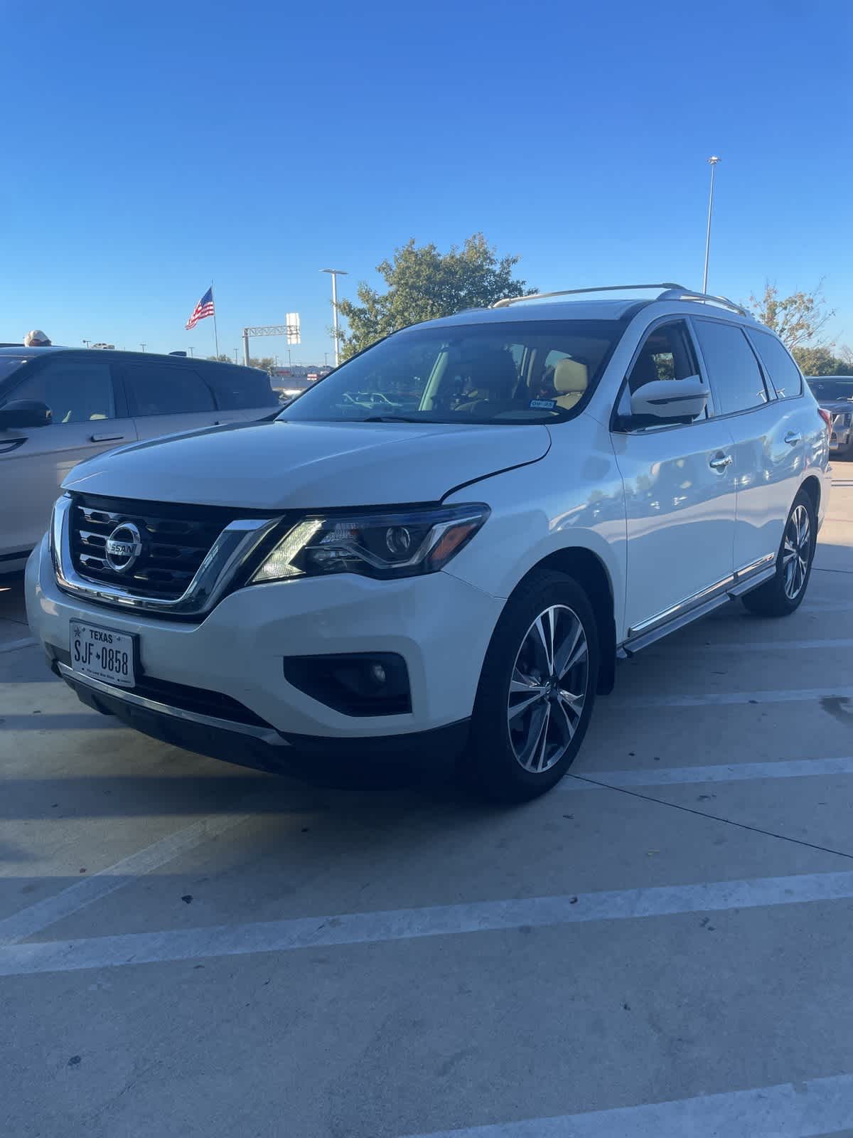 2017 Nissan Pathfinder Platinum -
                  Round Rock, TX