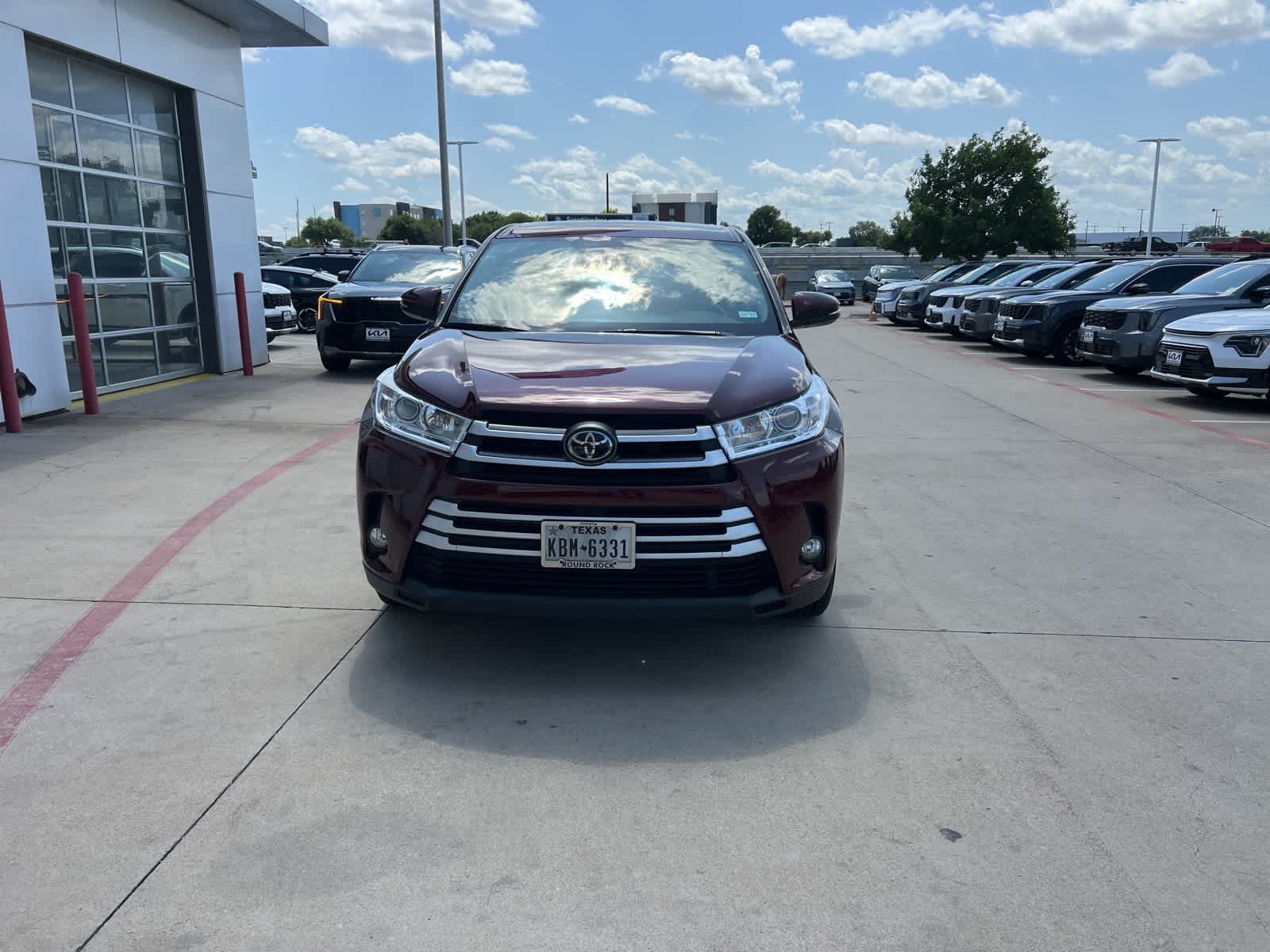 Thumbnail: 2017 Toyota Highlander - 2