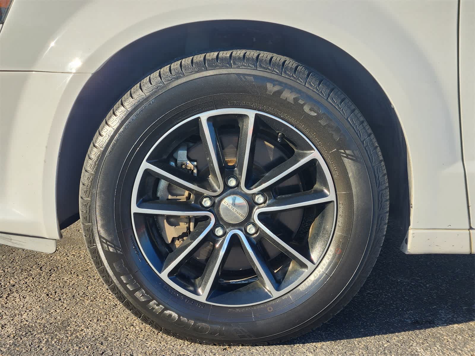 Thumbnail: 2017 Dodge Grand Caravan - 9