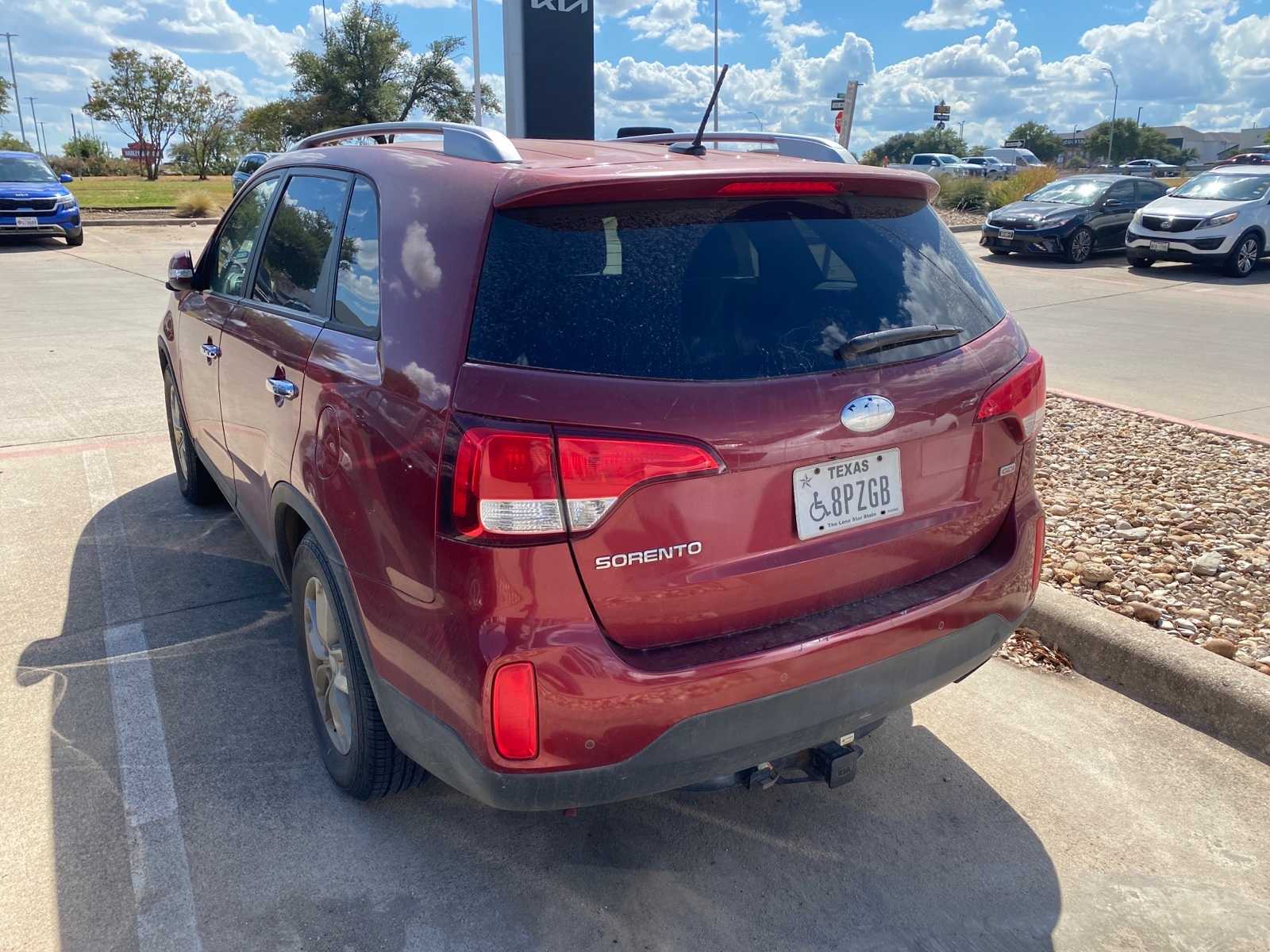 Thumbnail: 2014 Kia Sorento - 4