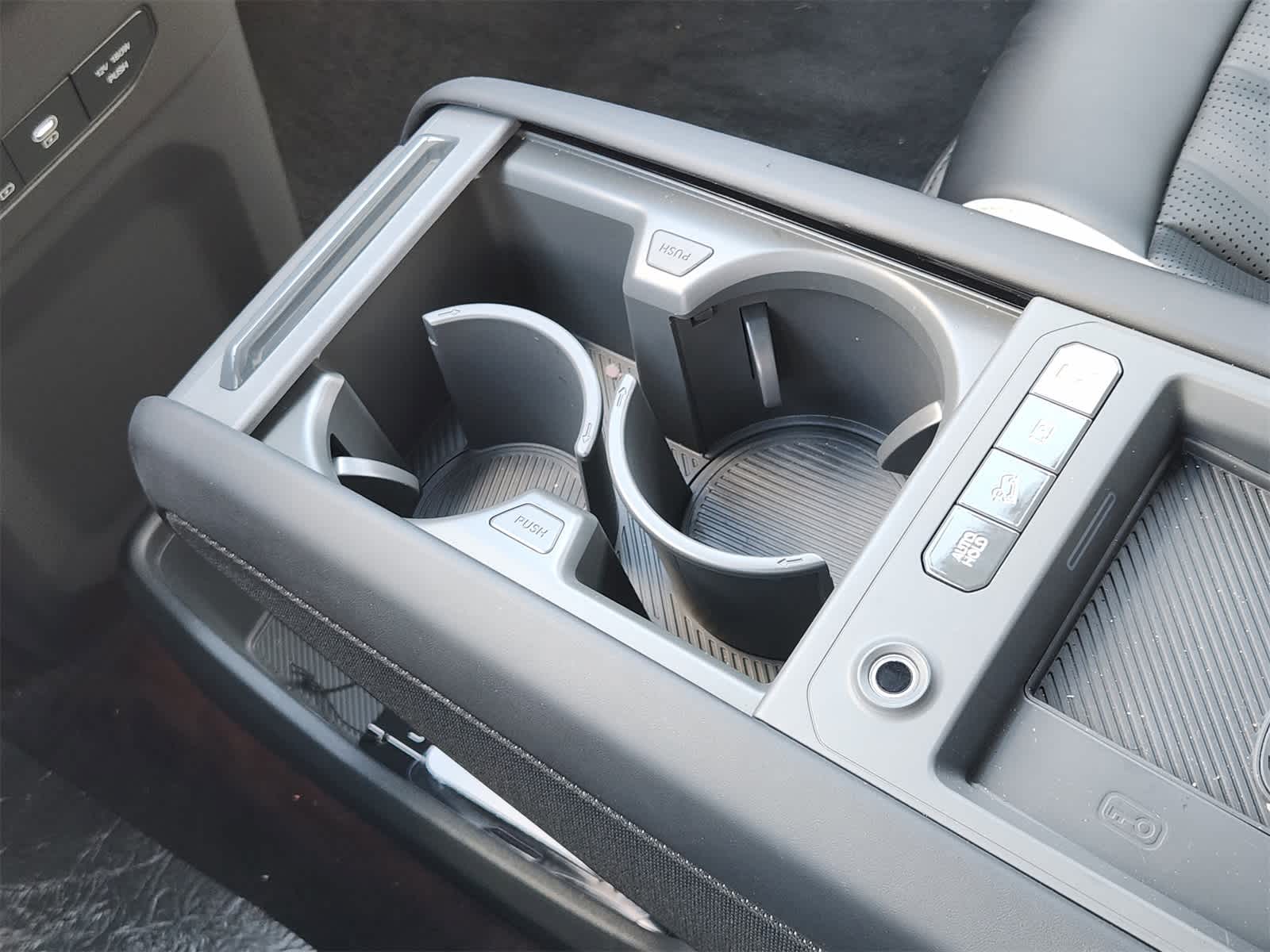 Thumbnail: 2026 Kia EV9 - 19