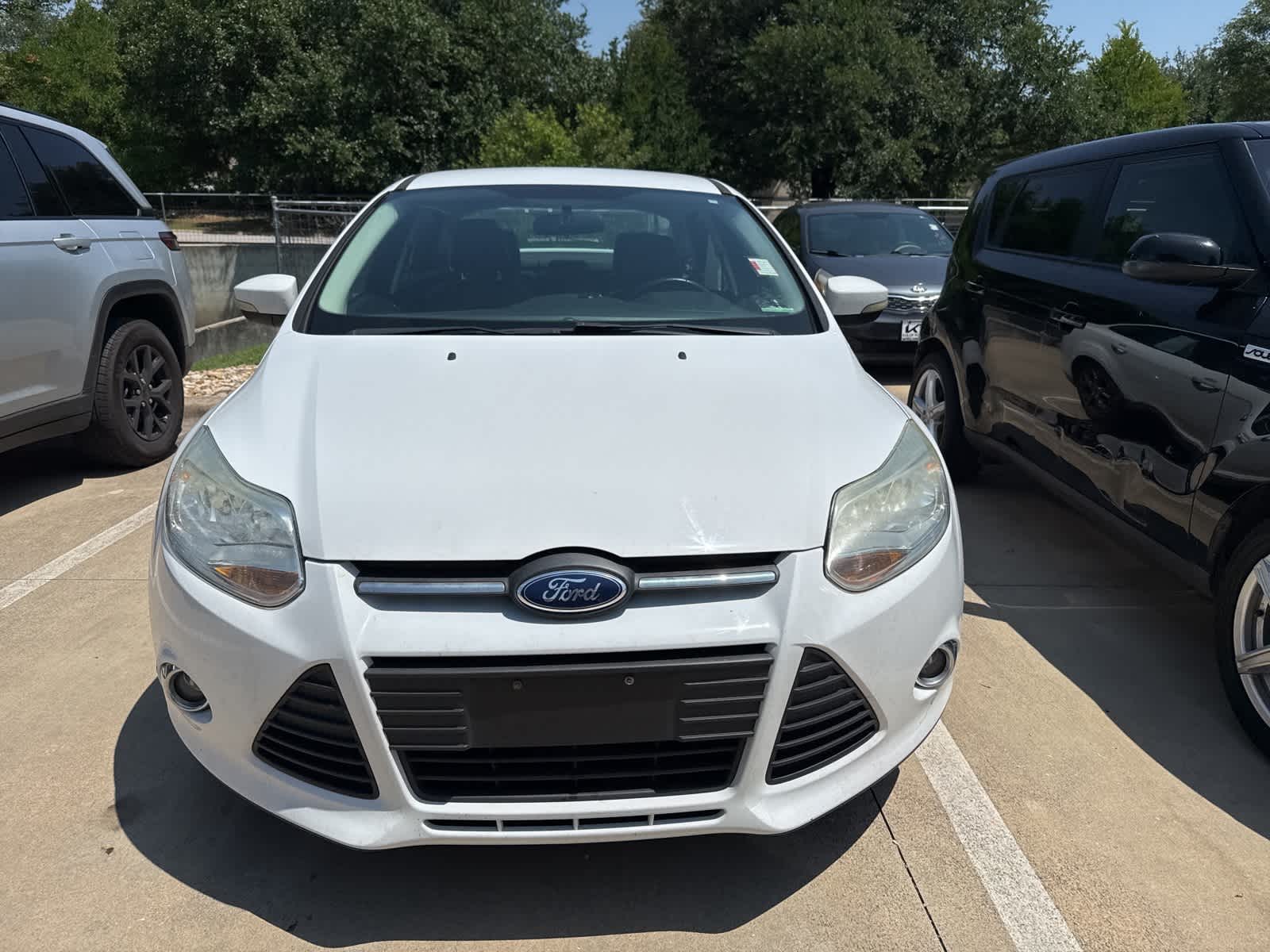 Used 2014 Ford Focus SE with VIN 1FADP3F21EL232559 for sale in Round Rock, TX
